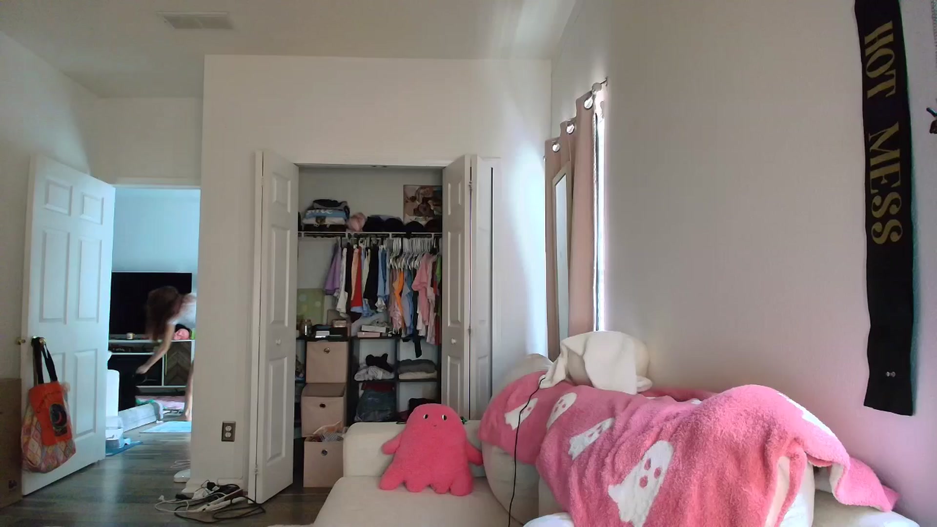Gallery image thumbnail from AnnaFaux's myfreecams stream on, 08/18/2025, 22:47 image 1 of 20