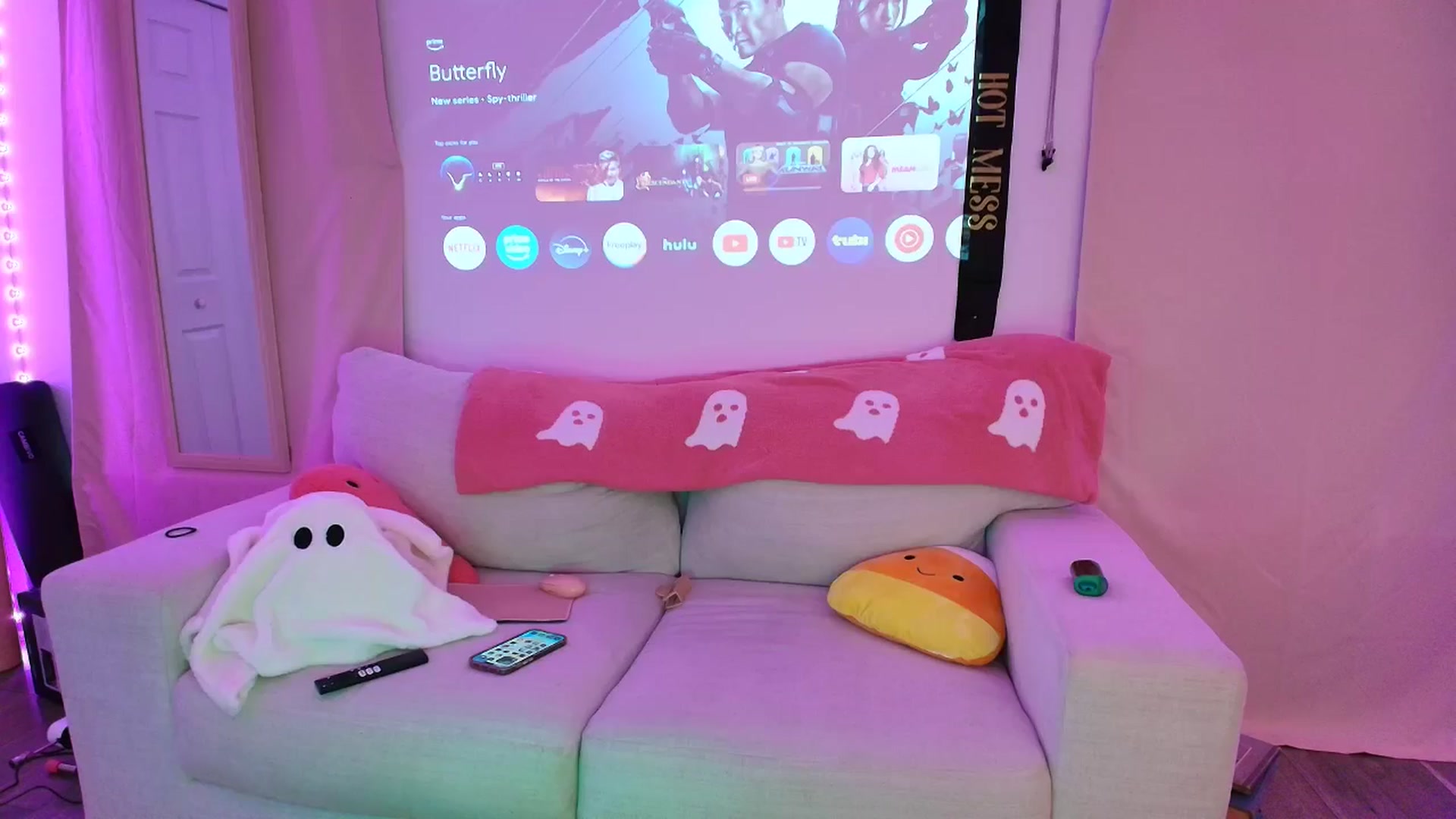 Gallery image thumbnail from AnnaFaux's myfreecams stream on, 08/18/2025, 23:58 image 2 of 20