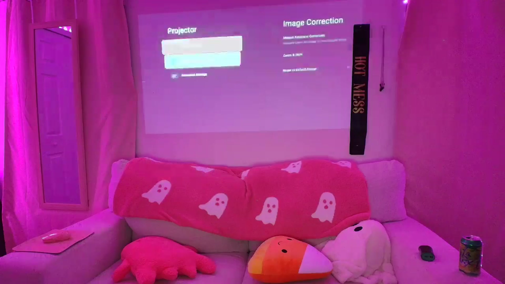 Gallery image thumbnail from AnnaFaux's myfreecams stream on, 08/19/2025, 01:20 image 18 of 20