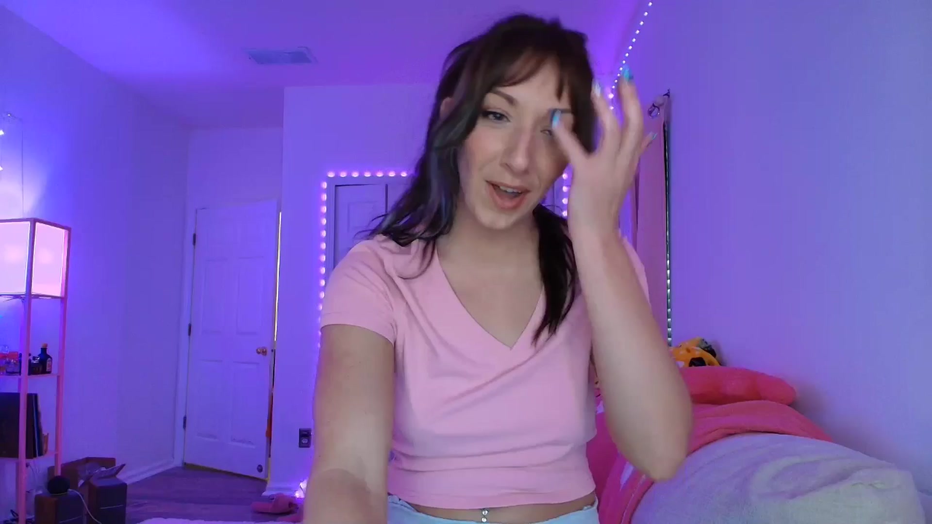 Gallery image thumbnail from AnnaFaux's myfreecams stream on, 09/06/2025, 23:33 image 20 of 20