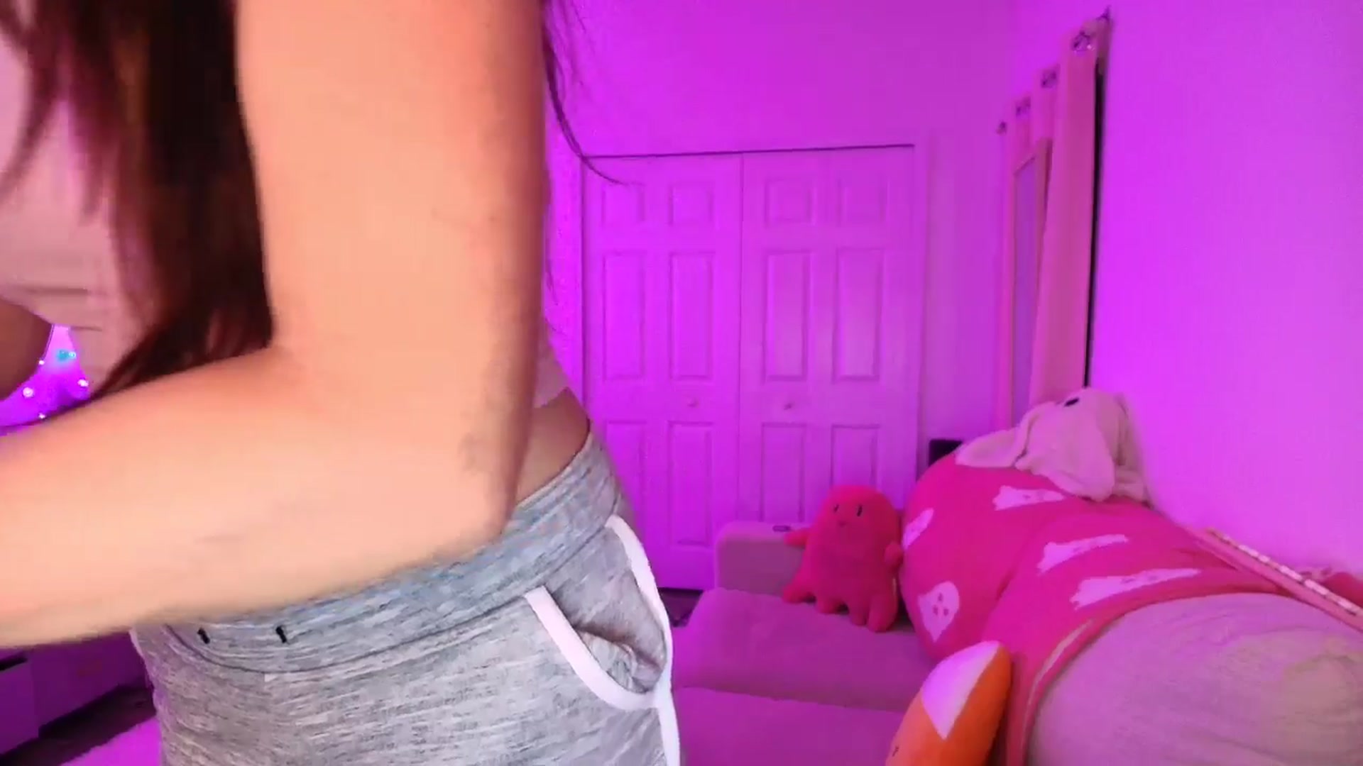 Gallery image thumbnail from AnnaFaux's myfreecams stream on, 09/25/2025, 23:43 image 10 of 20