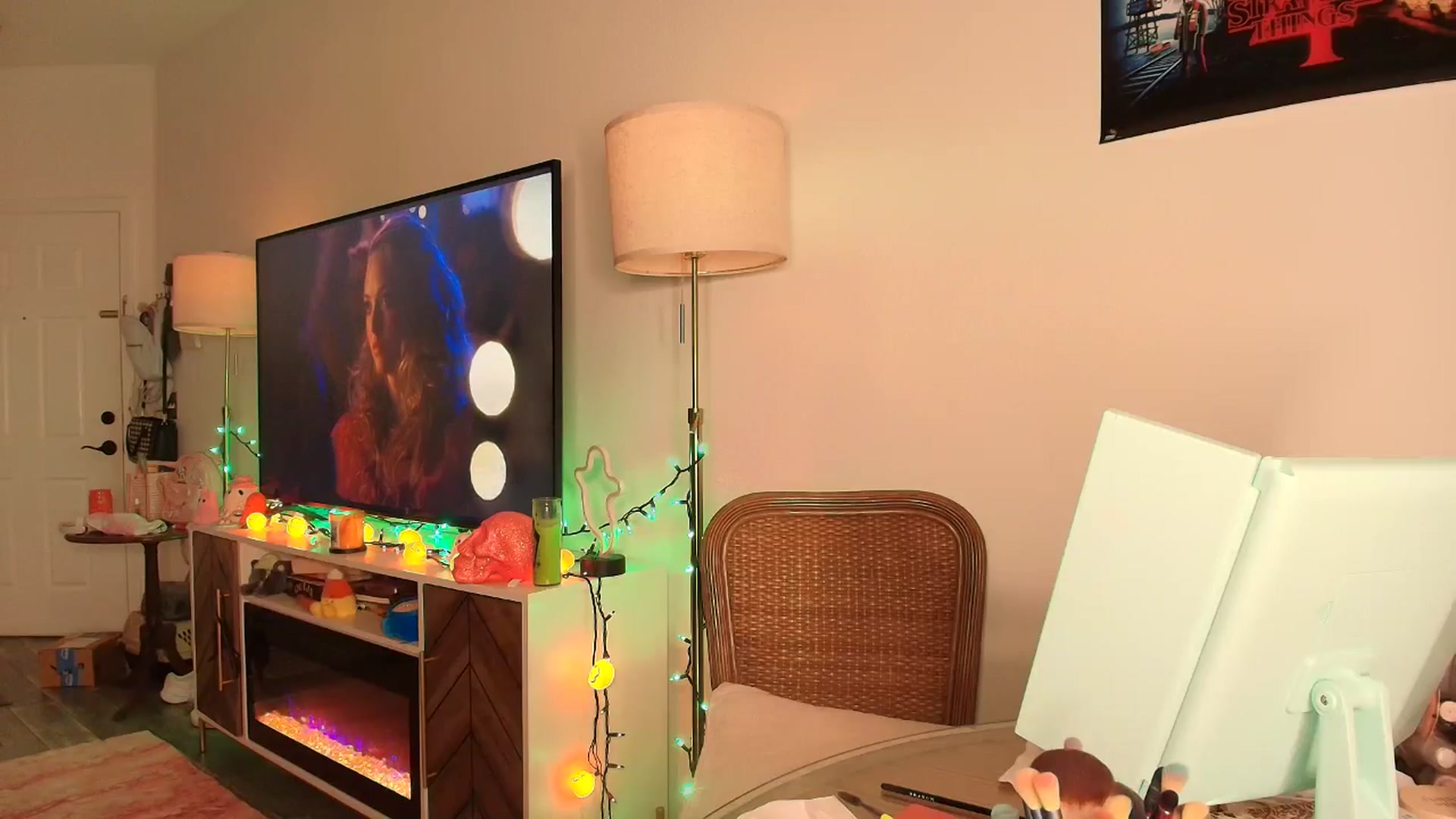 Gallery image thumbnail from AnnaFaux's myfreecams stream on, 10/02/2025, 24:48 image 9 of 20
