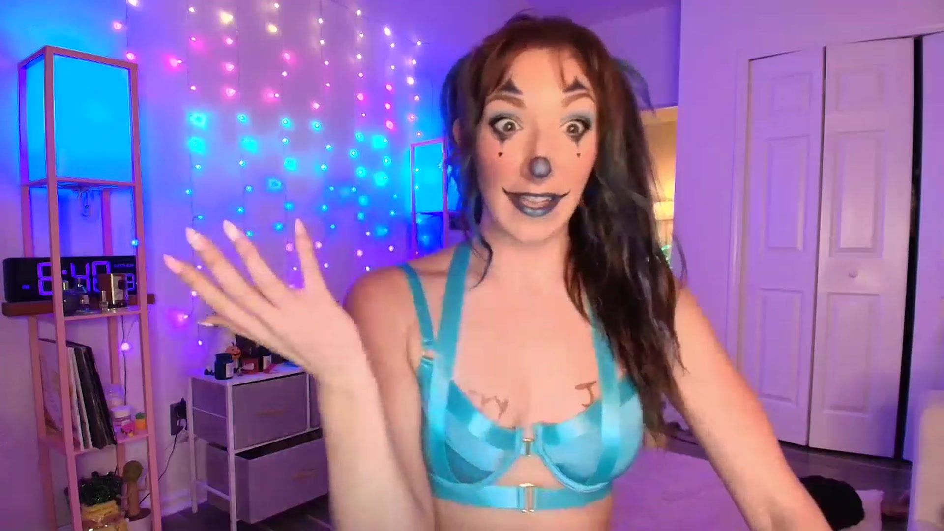 Gallery image thumbnail from AnnaFaux's myfreecams stream on, 10/02/2025, 24:48 image 20 of 20