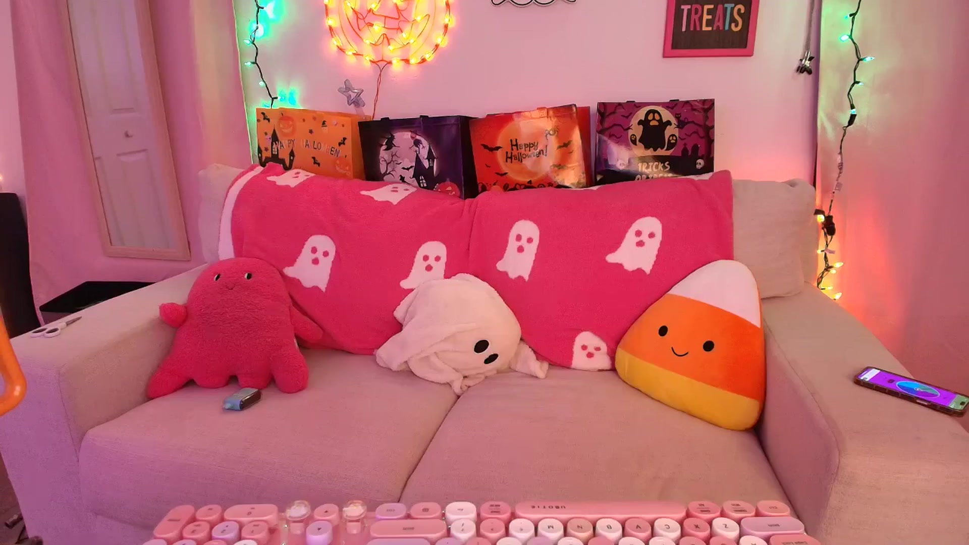 Gallery image thumbnail from AnnaFaux's myfreecams stream on, 10/12/2025, 21:41 image 13 of 20