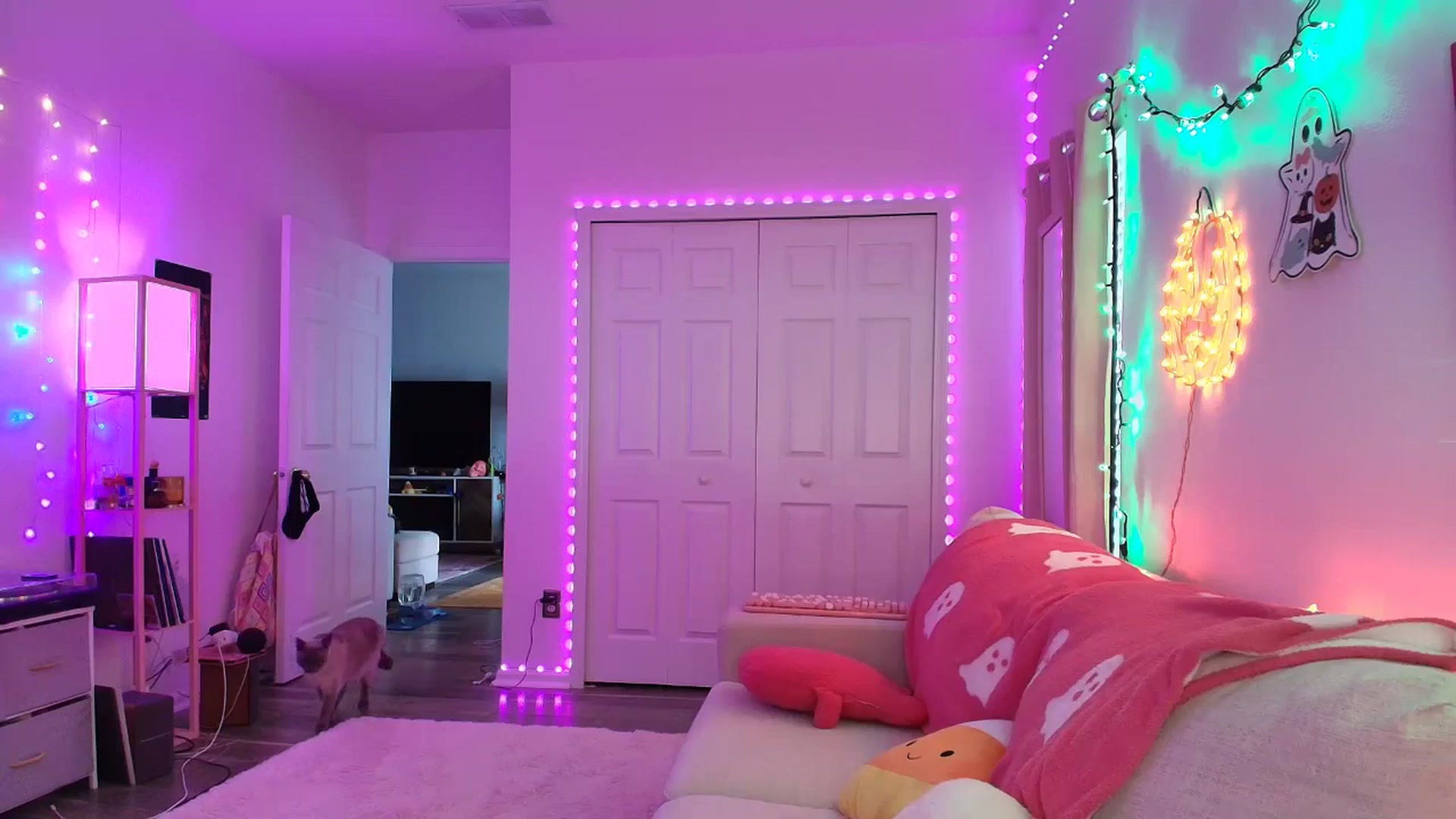 Gallery image thumbnail from AnnaFaux's myfreecams stream on, 10/24/2025, 22:48 image 2 of 20