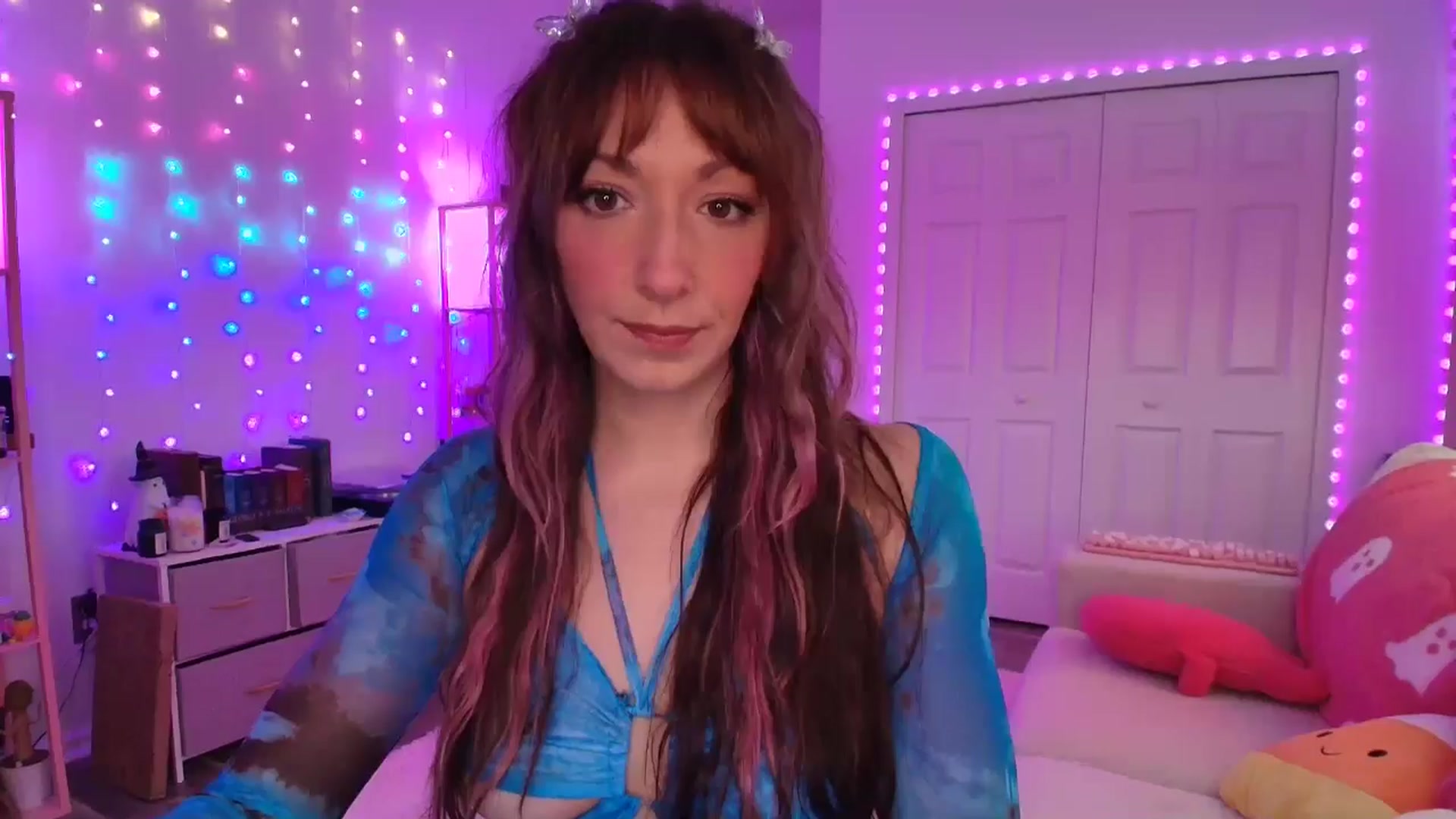 Gallery image thumbnail from AnnaFaux's myfreecams stream on, 10/24/2025, 22:48 image 5 of 20