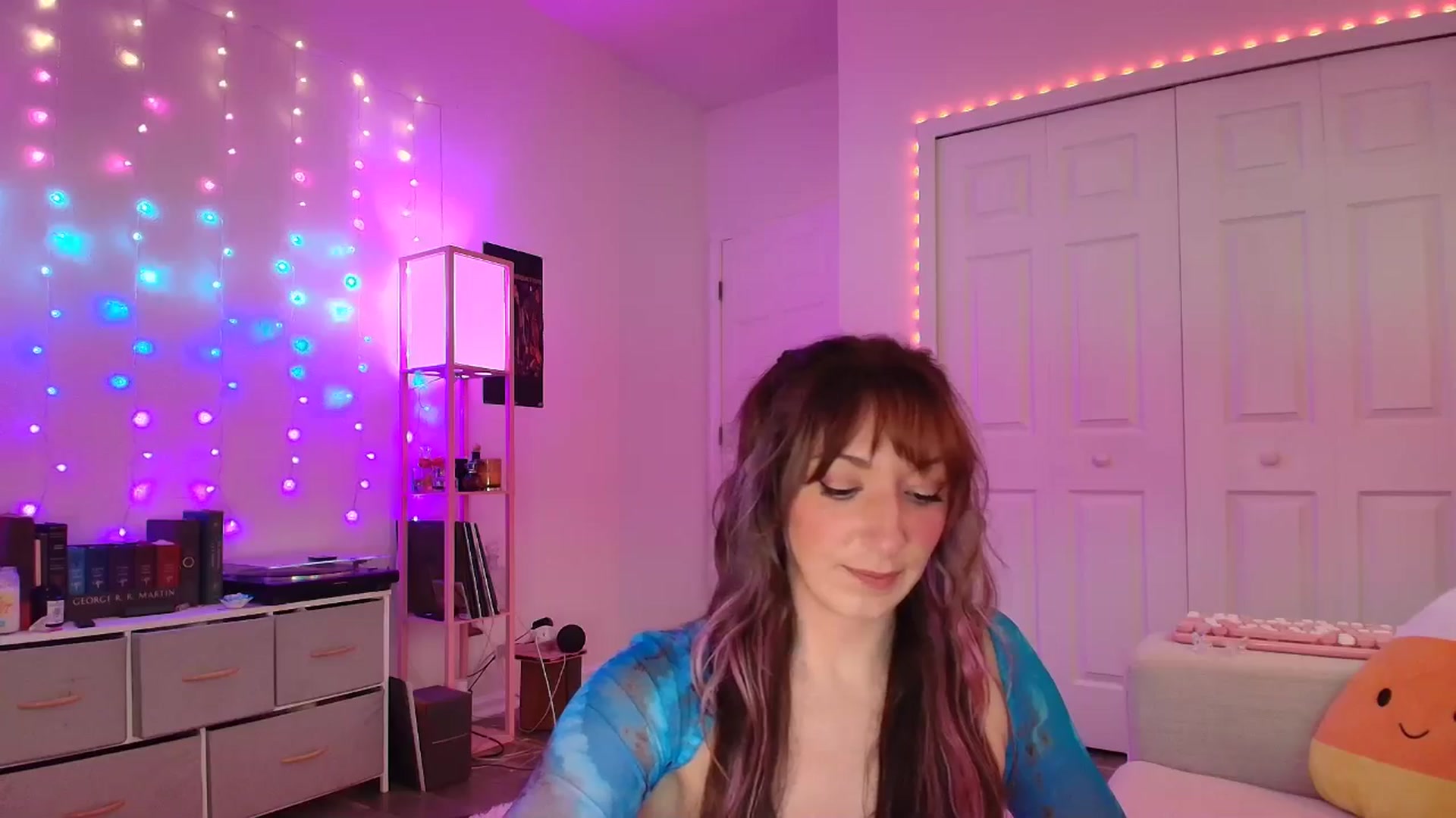 Gallery image thumbnail from AnnaFaux's myfreecams stream on, 10/25/2025, 24:47 image 6 of 20