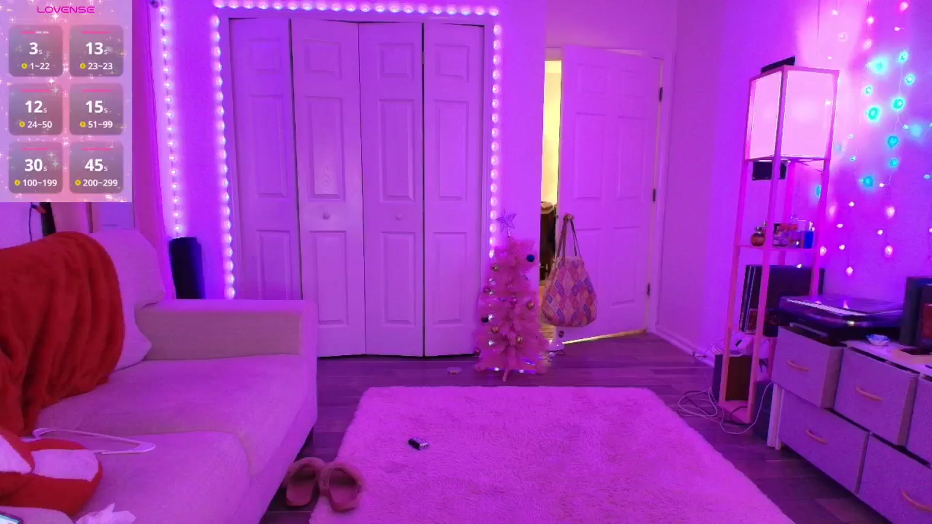 Gallery image thumbnail from AnnaFaux's myfreecams stream on, 11/25/2025, 08:15 image 11 of 20