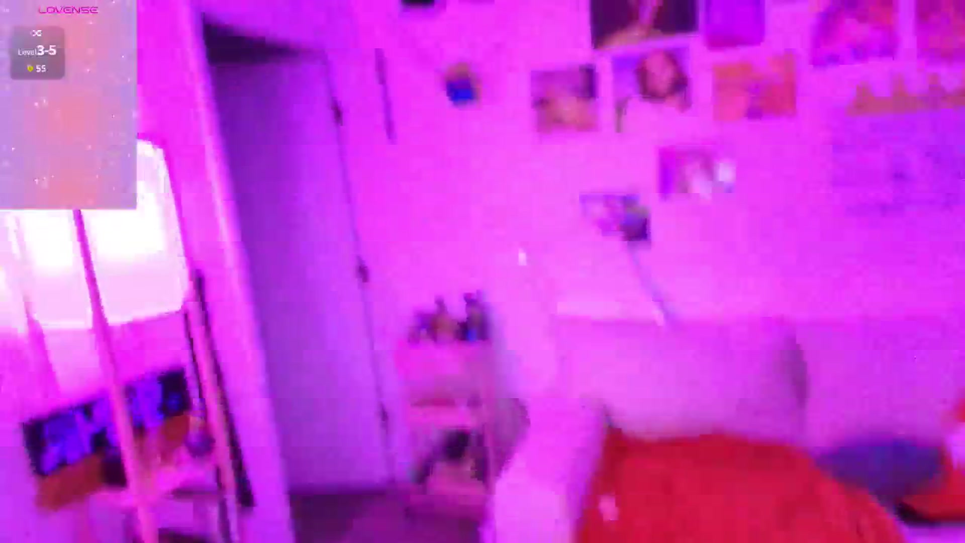 Gallery image thumbnail from AnnaFaux's myfreecams stream on, 12/25/2025, 02:34 image 14 of 20