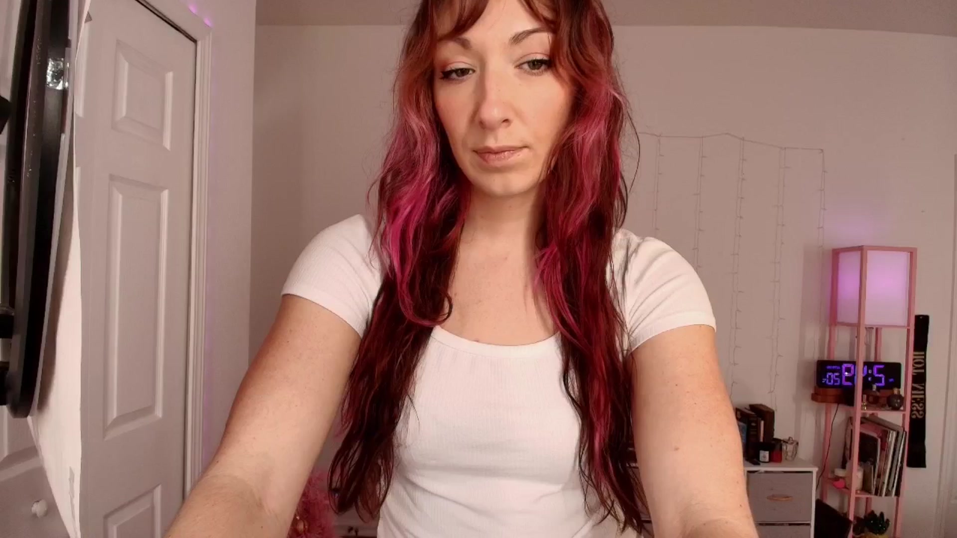 Gallery image thumbnail from AnnaFaux's myfreecams stream on, 01/26/2026, 20:46 image 1 of 20