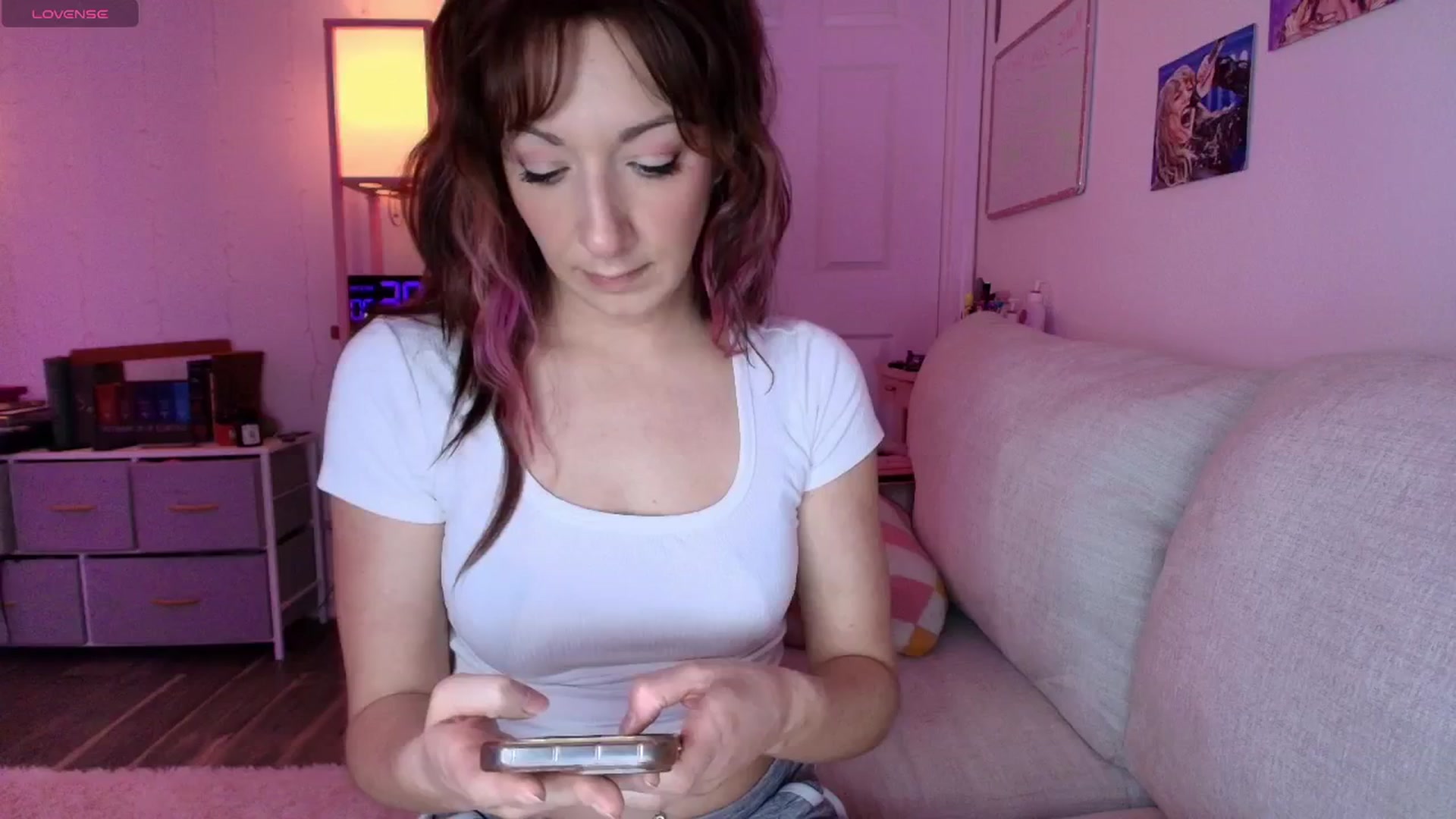 Gallery image thumbnail from AnnaFaux's myfreecams stream on, 02/09/2026, 22:31 image 12 of 20