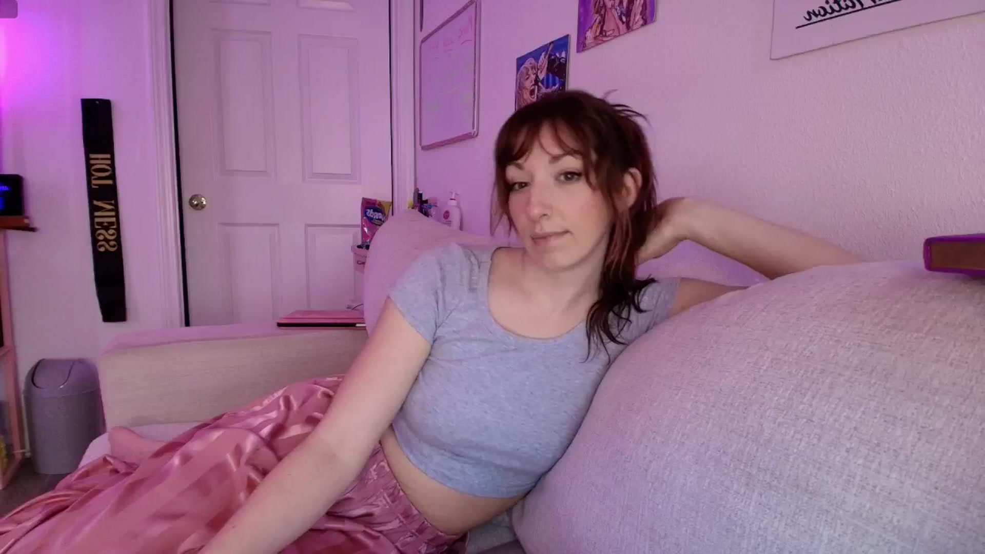 Gallery image thumbnail from AnnaFaux's myfreecams stream on, 02/13/2026, 16:15 image 1 of 20
