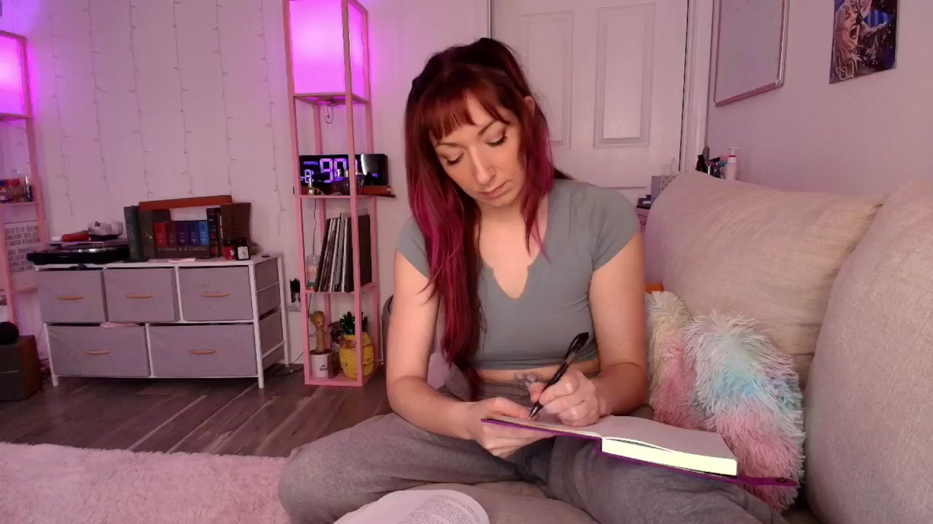 Gallery image thumbnail from AnnaFaux's myfreecams stream on, 02/23/2026, 18:19 image 15 of 20