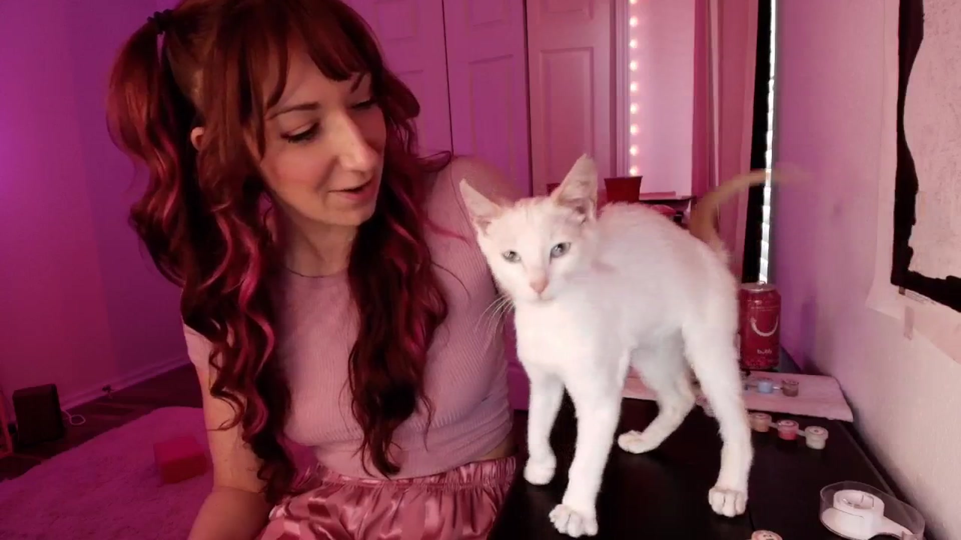 Gallery image thumbnail from AnnaFaux's myfreecams stream on, 03/06/2026, 24:03 image 10 of 20