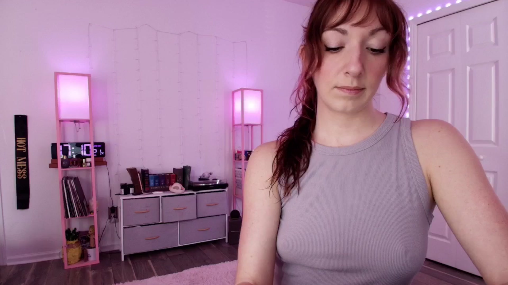 Gallery image thumbnail from AnnaFaux's myfreecams stream on, 03/11/2026, 22:17 image 3 of 20