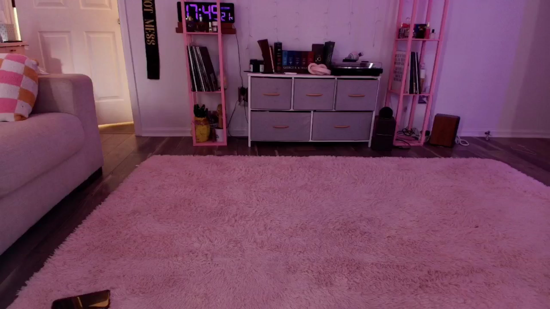 Gallery image thumbnail from AnnaFaux's myfreecams stream on, 03/11/2026, 22:17 image 13 of 20
