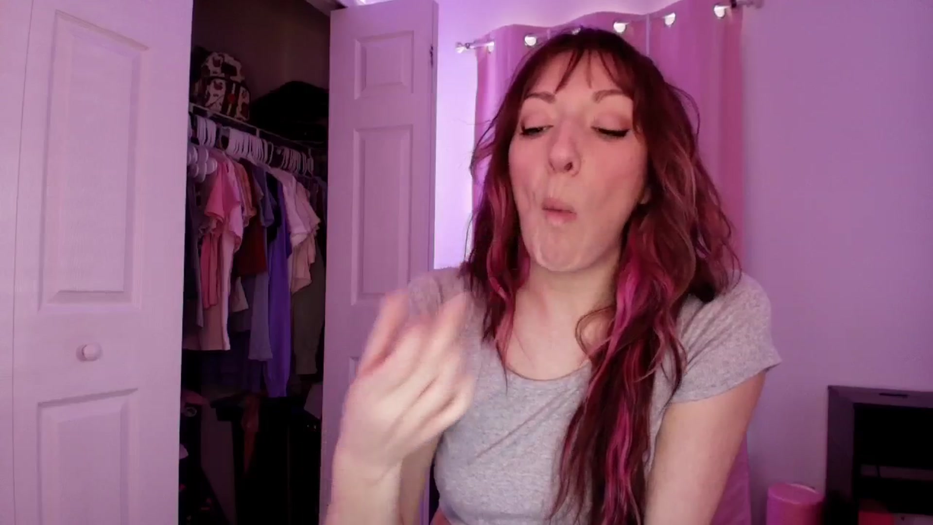 Gallery image thumbnail from AnnaFaux's myfreecams stream on, 03/13/2026, 16:57 image 9 of 20
