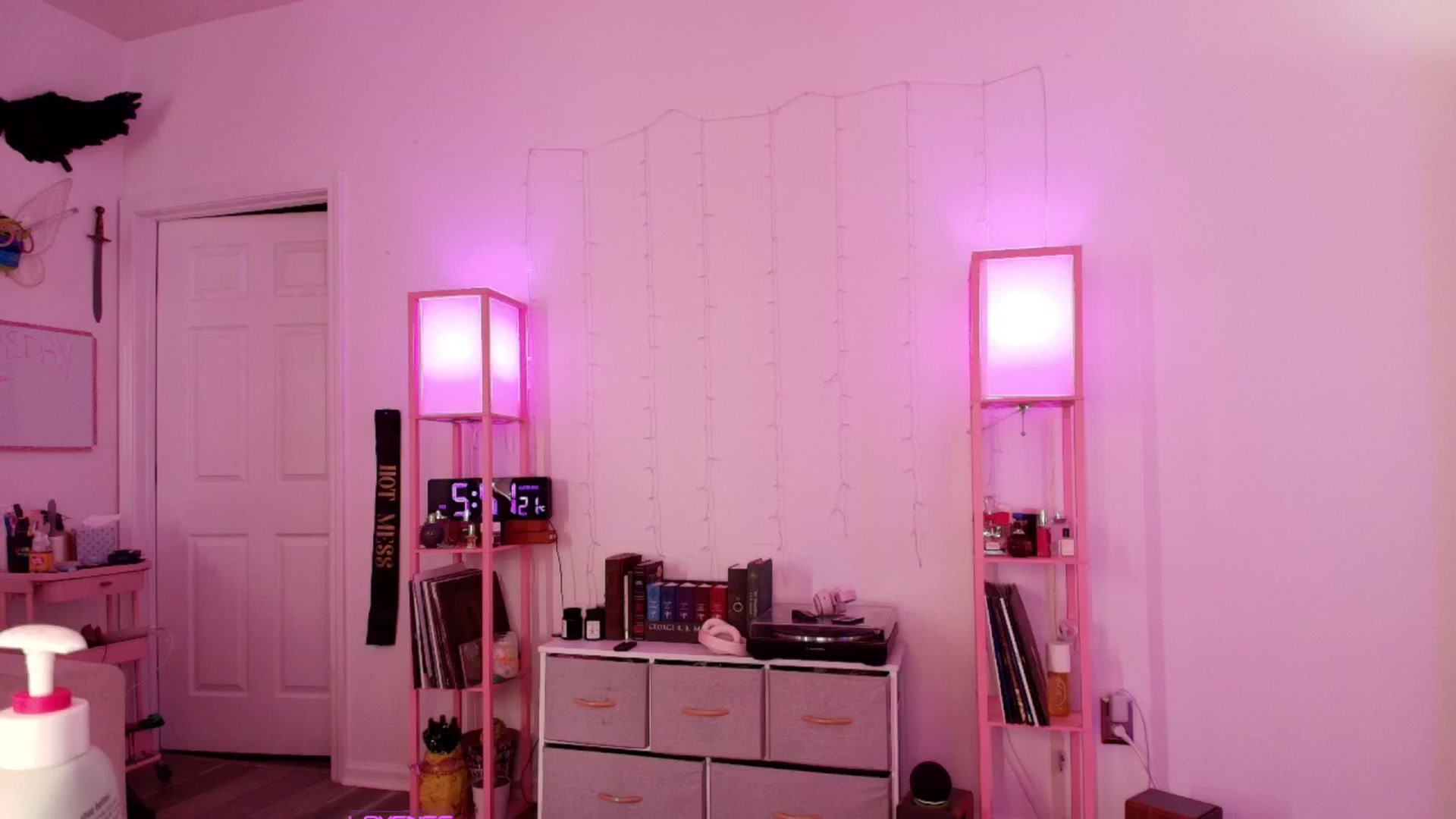 Gallery image thumbnail from AnnaFaux's myfreecams stream on, 03/13/2026, 22:48 image 5 of 20