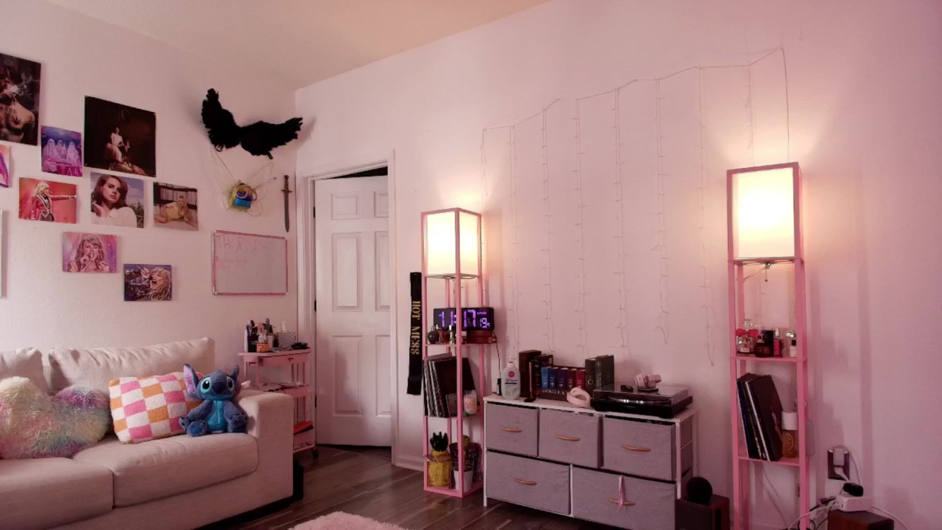 Gallery image thumbnail from AnnaFaux's myfreecams stream on, 03/16/2026, 15:36 image 2 of 20