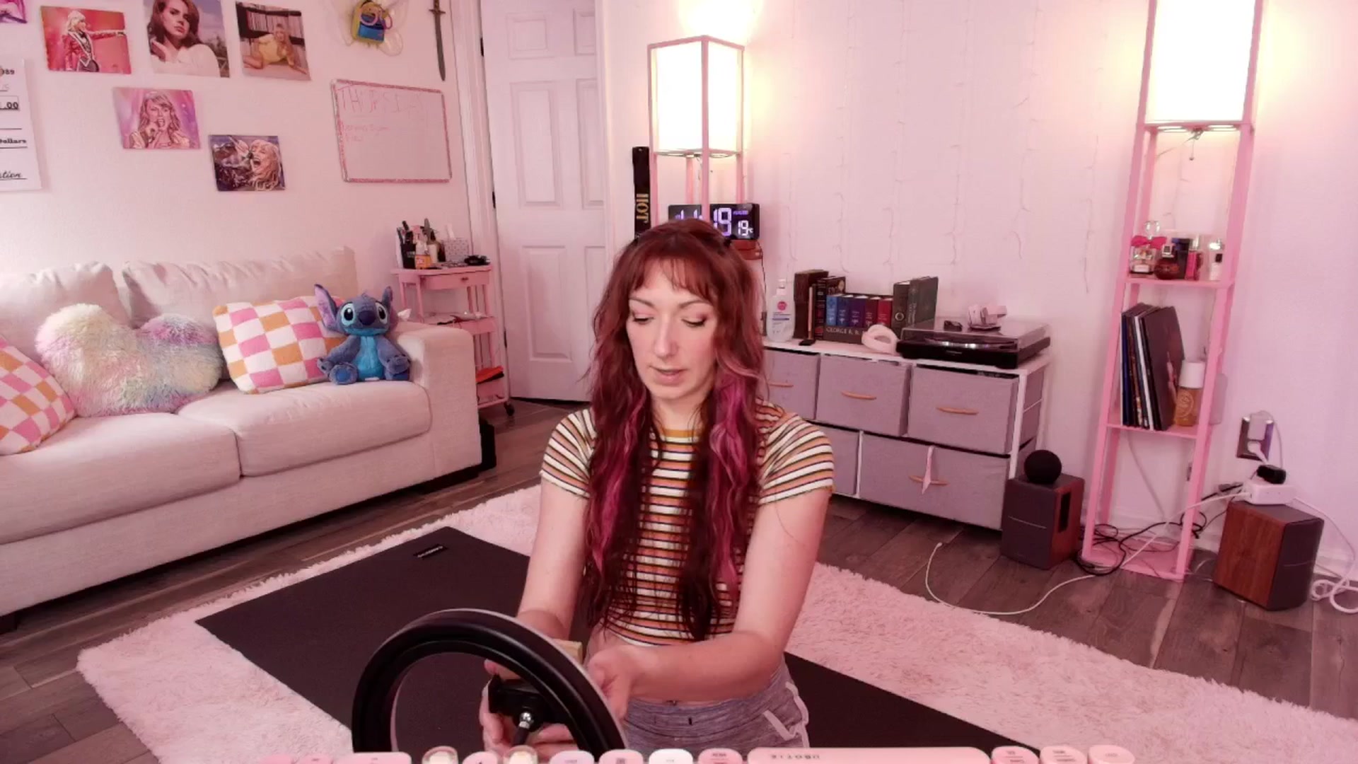 Gallery image thumbnail from AnnaFaux's myfreecams stream on, 03/16/2026, 15:36 image 4 of 20