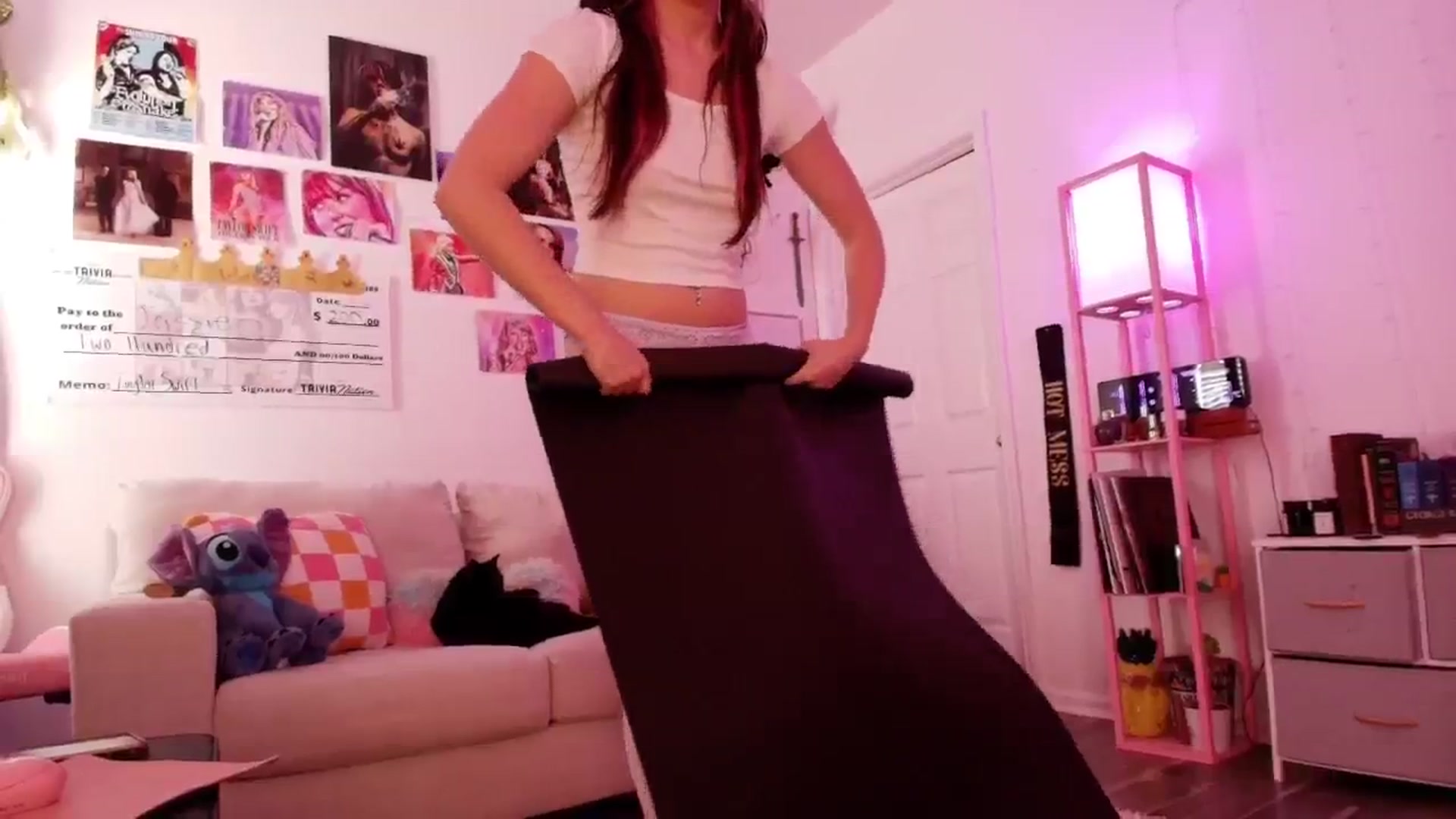 Gallery image thumbnail from AnnaFaux's myfreecams stream on, 03/25/2026, 15:42 image 19 of 20
