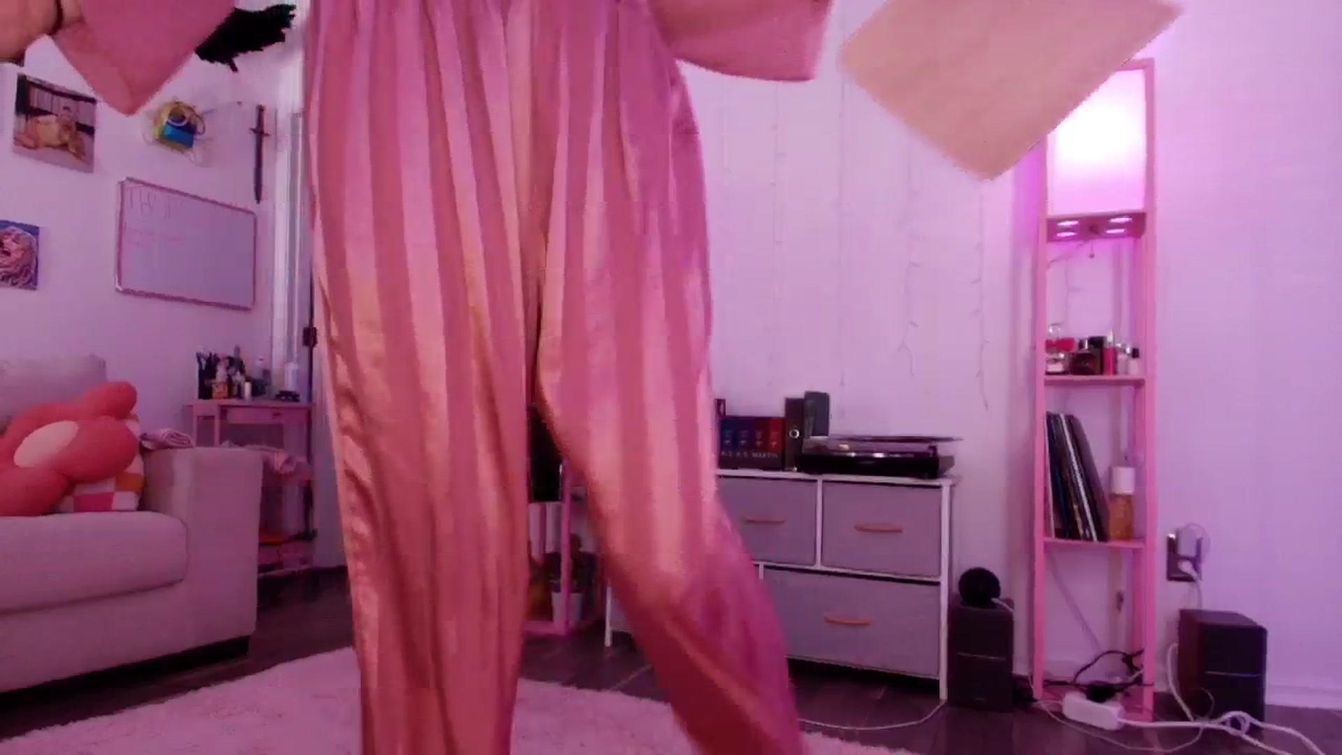 Gallery image thumbnail from AnnaFaux's myfreecams stream on, 03/27/2026, 15:28 image 12 of 20