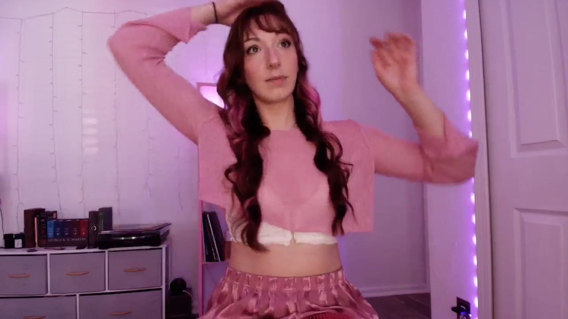 Gallery image thumbnail from AnnaFaux's myfreecams stream on, 03/27/2026, 15:28 image 8 of 20