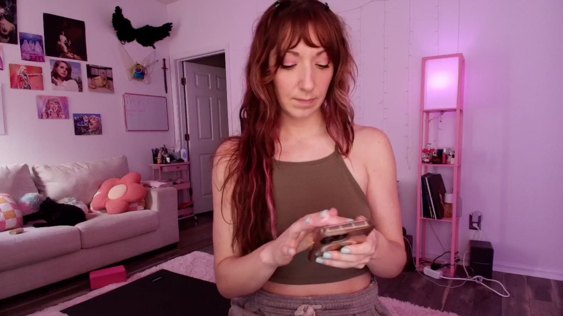 Gallery image thumbnail from AnnaFaux's myfreecams stream on, 03/30/2026, 16:41 image 9 of 20