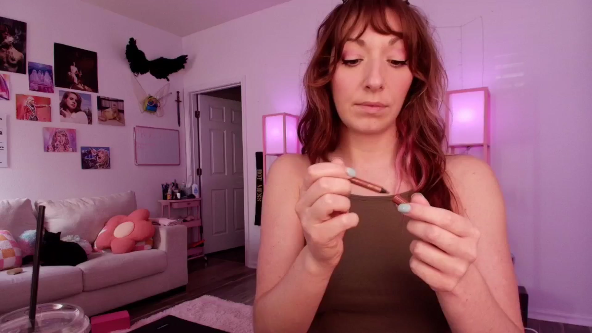 Gallery image thumbnail from AnnaFaux's myfreecams stream on, 03/30/2026, 16:41 image 2 of 20
