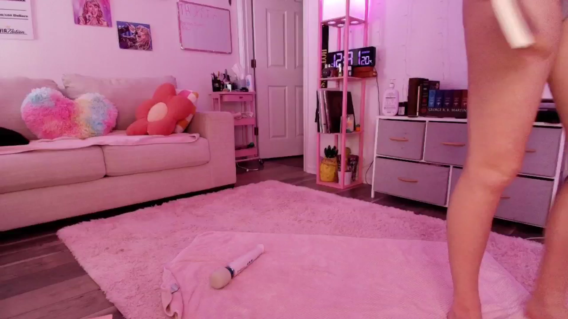Gallery image thumbnail from AnnaFaux's myfreecams stream on, 04/03/2026, 17:12 image 1 of 20