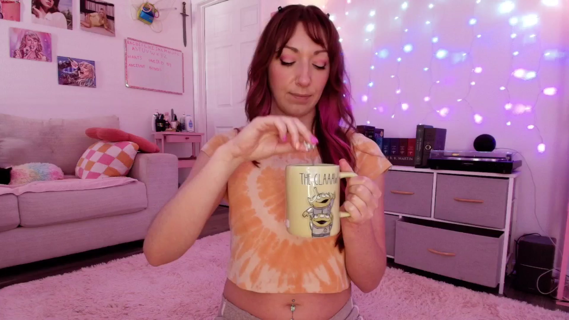 Gallery image thumbnail from AnnaFaux's myfreecams stream on, 04/12/2026, 17:59 image 3 of 20