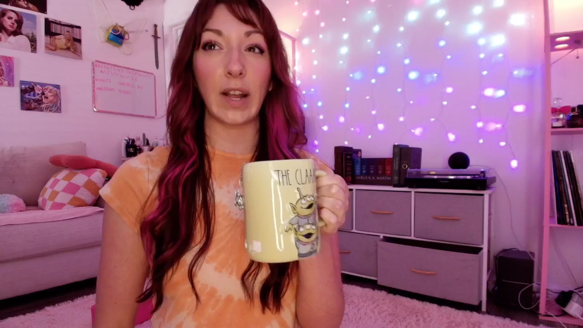 Gallery image thumbnail from AnnaFaux's myfreecams stream on, 04/12/2026, 17:59 image 2 of 20