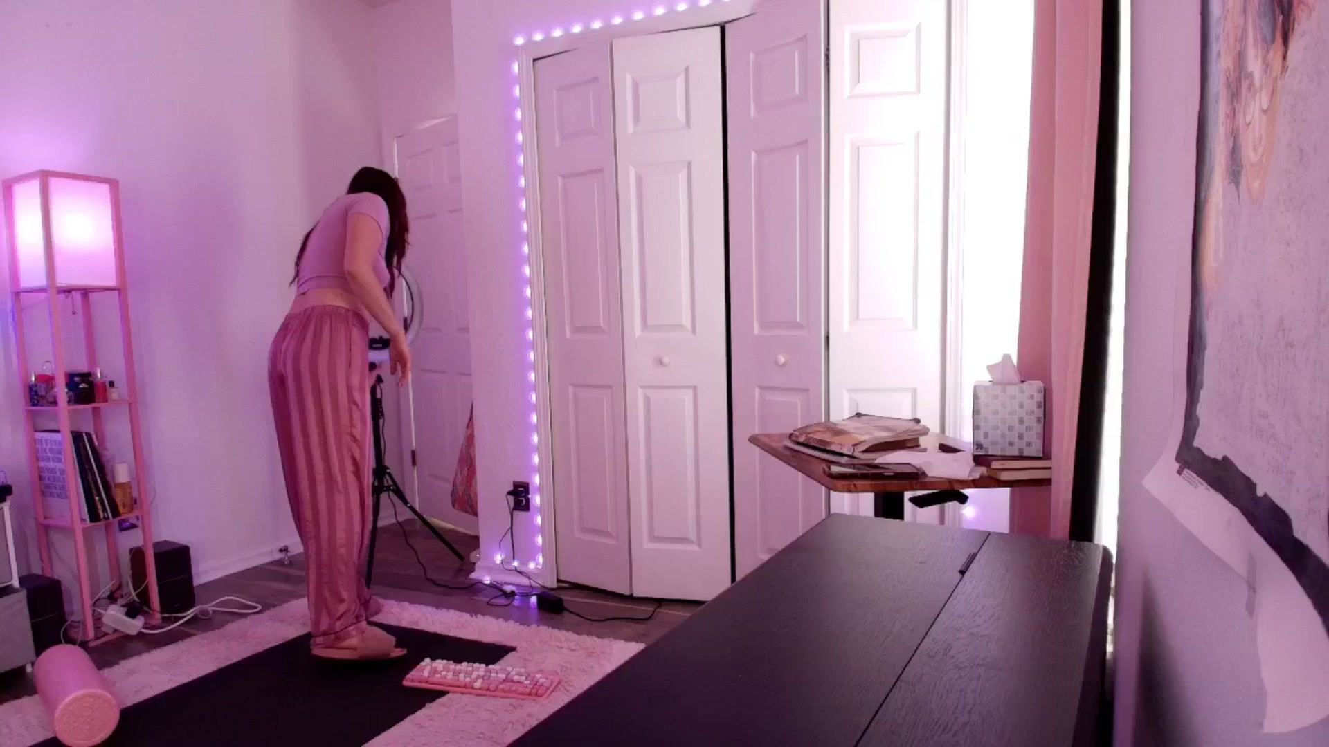 Gallery image thumbnail from AnnaFaux's myfreecams stream on, 04/13/2026, 17:21 image 2 of 20