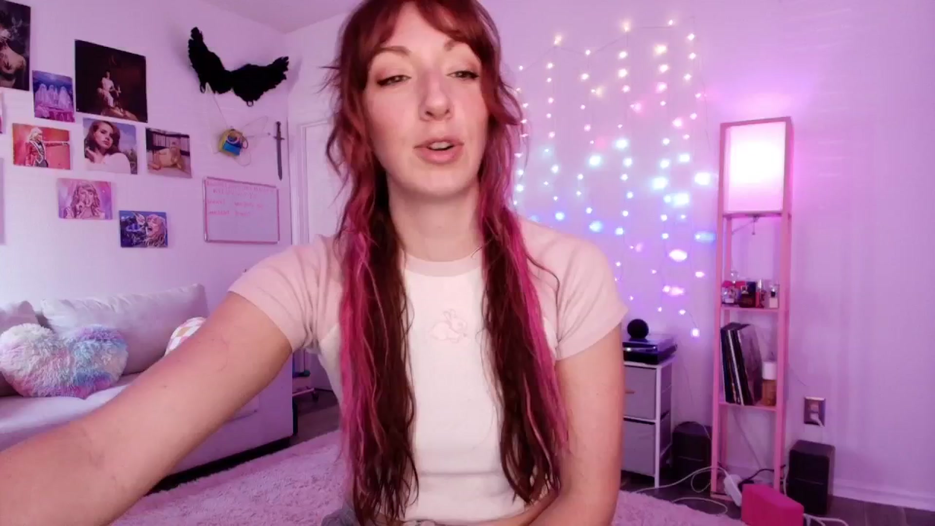 Gallery image thumbnail from AnnaFaux's myfreecams stream on, 04/17/2026, 15:56 image 1 of 20
