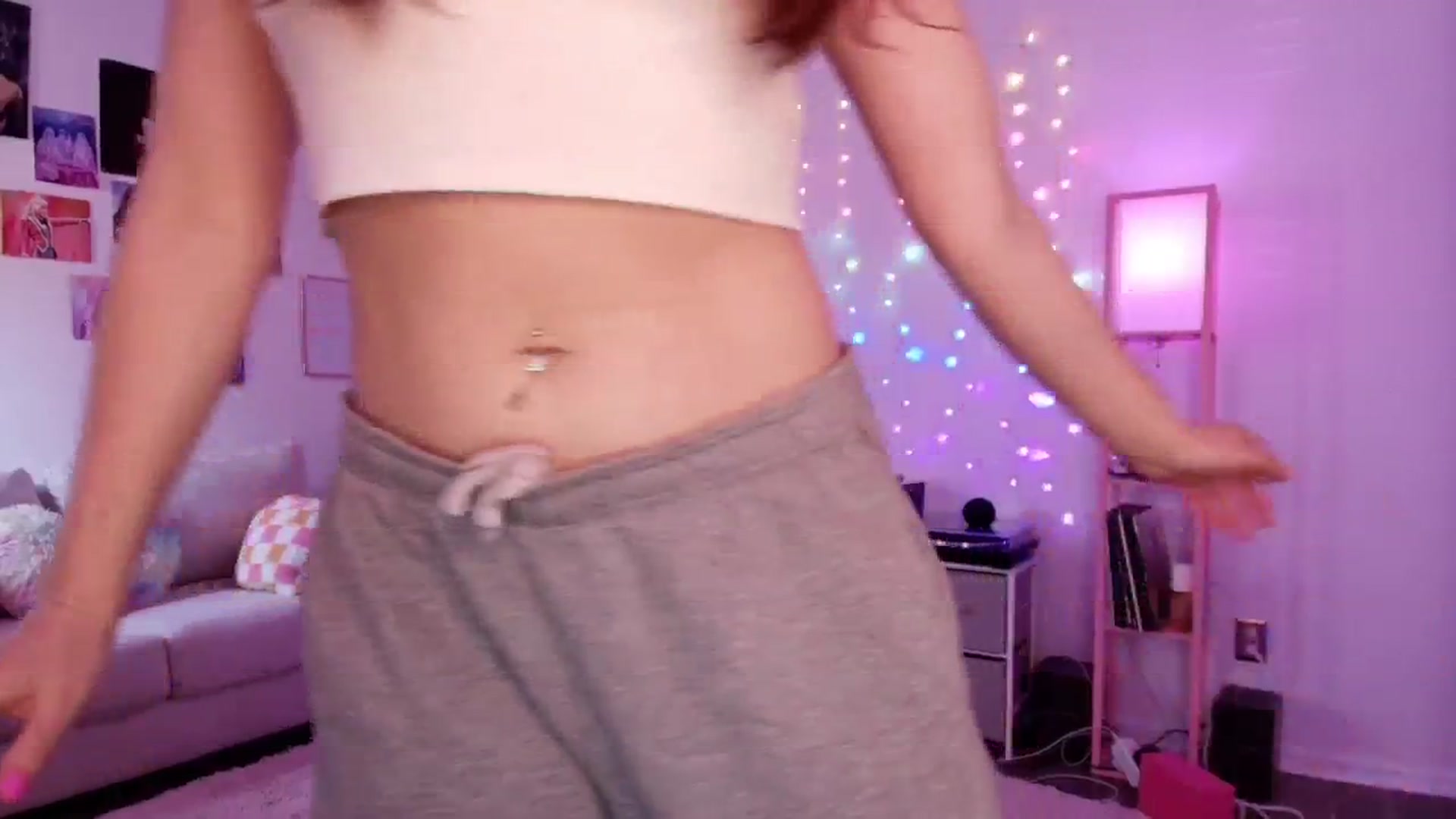 Gallery image thumbnail from AnnaFaux's myfreecams stream on, 04/17/2026, 15:56 image 14 of 20