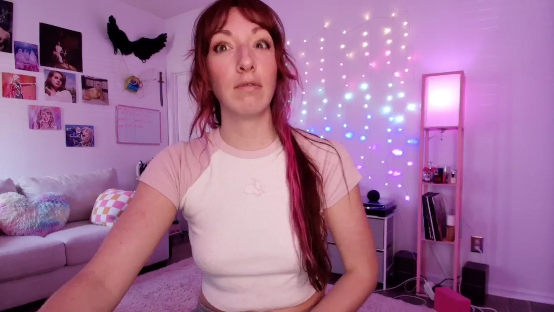 Gallery image thumbnail from AnnaFaux's myfreecams stream on, 04/17/2026, 15:56 image 6 of 20