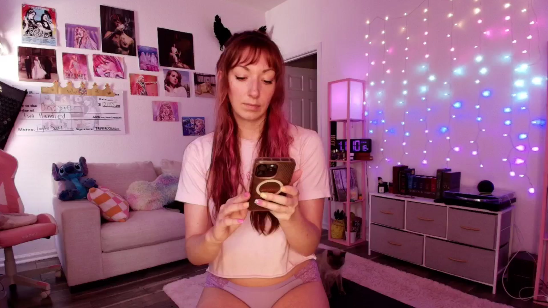 Gallery image thumbnail from AnnaFaux's myfreecams stream on, 04/29/2026, 15:28 image 2 of 20