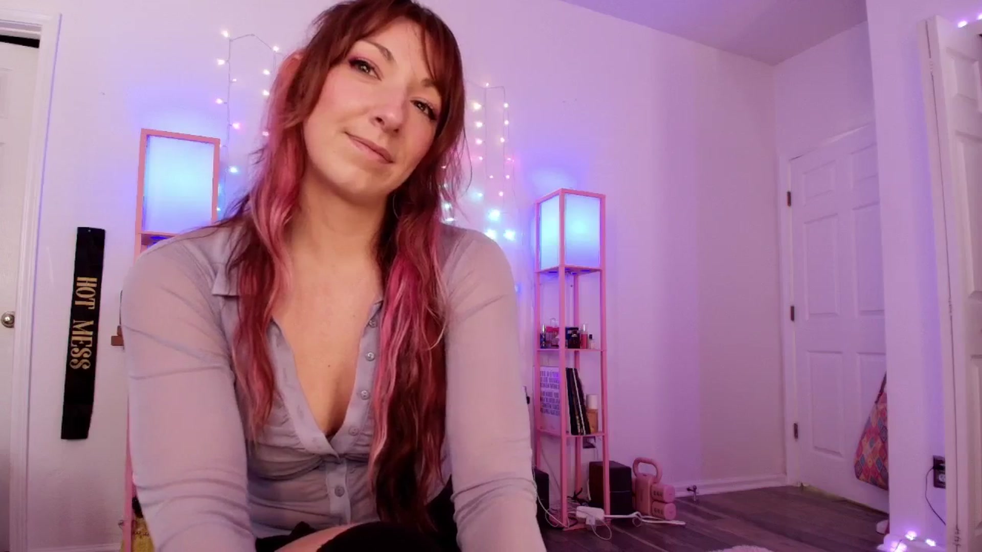 Gallery image thumbnail from AnnaFaux's myfreecams stream on, 05/01/2026, 16:17 image 5 of 20