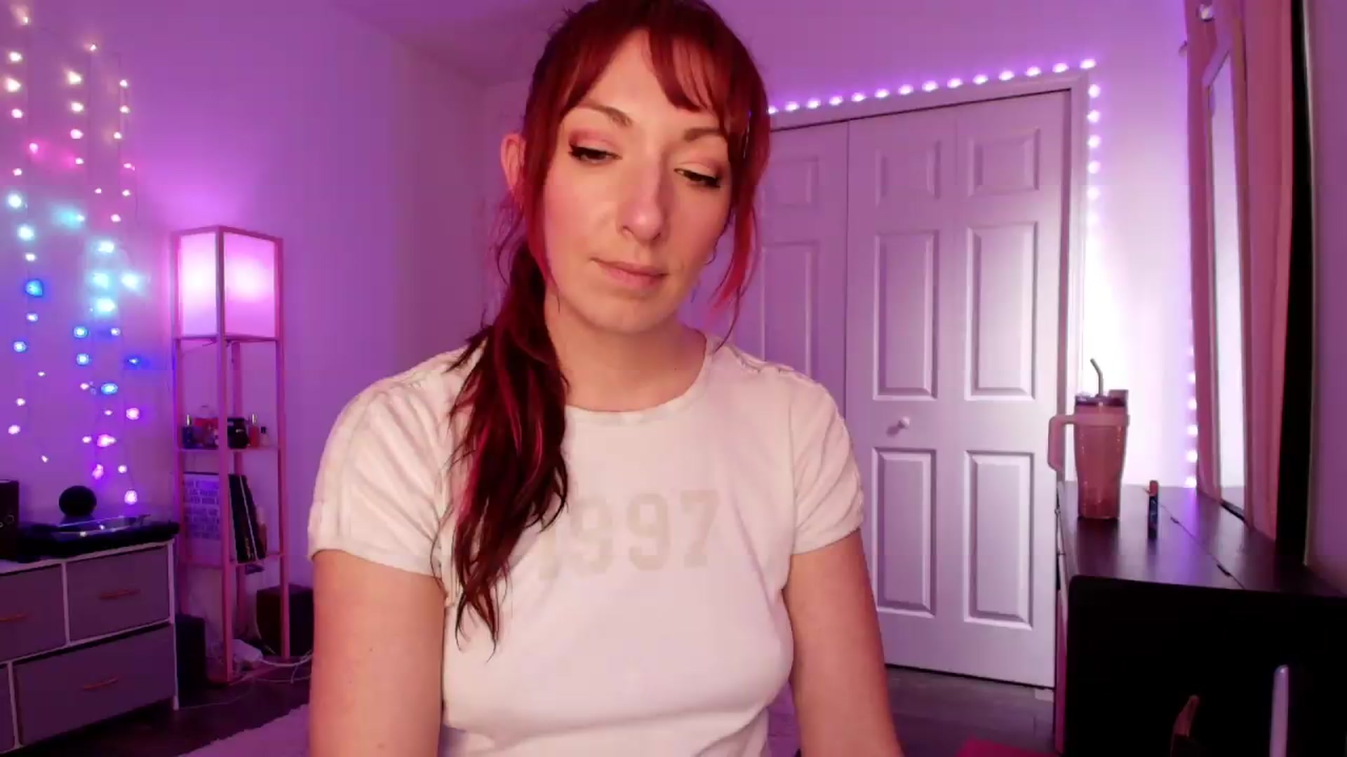 Gallery image thumbnail from AnnaFaux's myfreecams stream on, 05/07/2026, 19:12 image 14 of 20