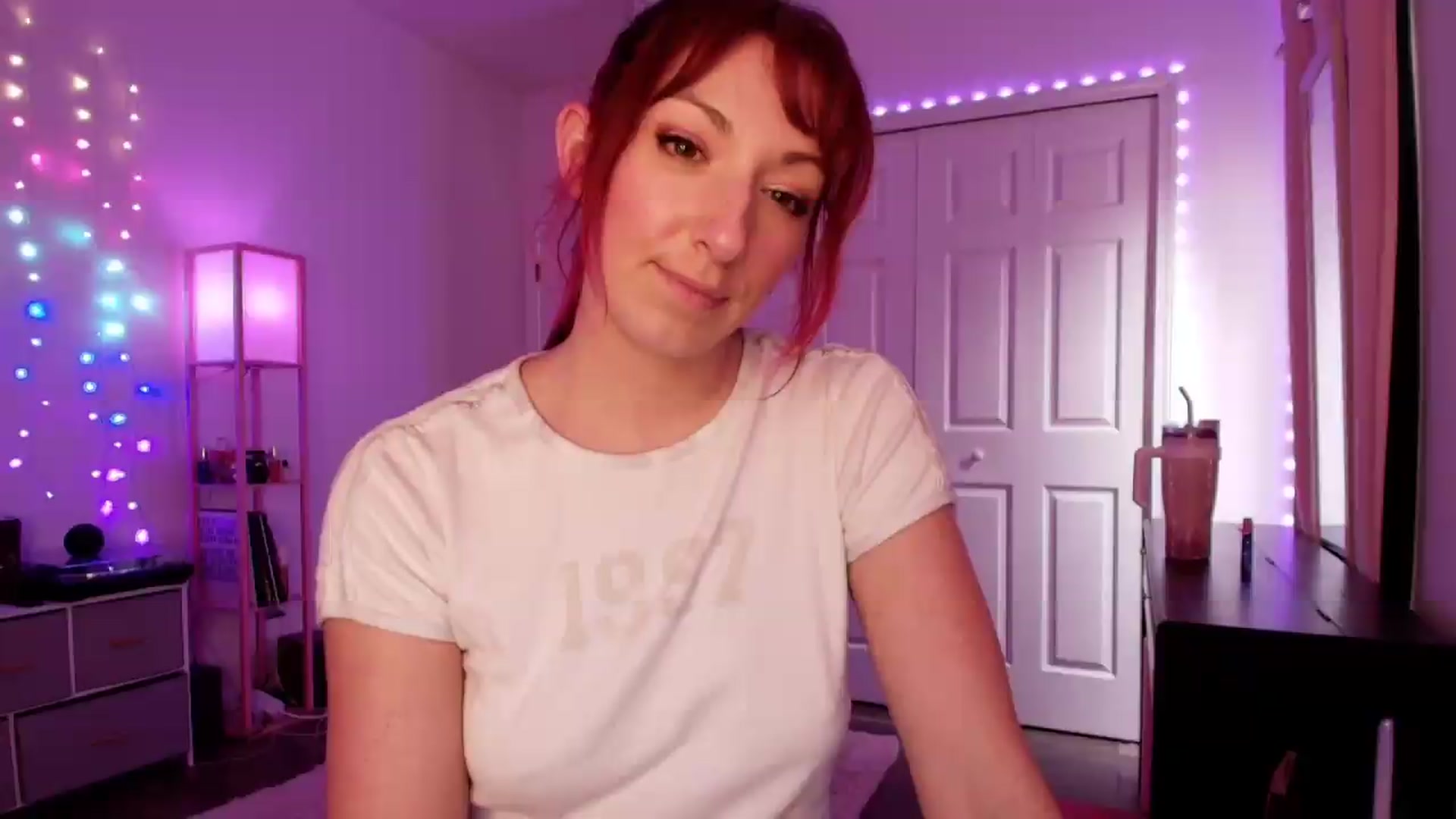 Gallery image thumbnail from AnnaFaux's myfreecams stream on, 05/07/2026, 19:12 image 16 of 20