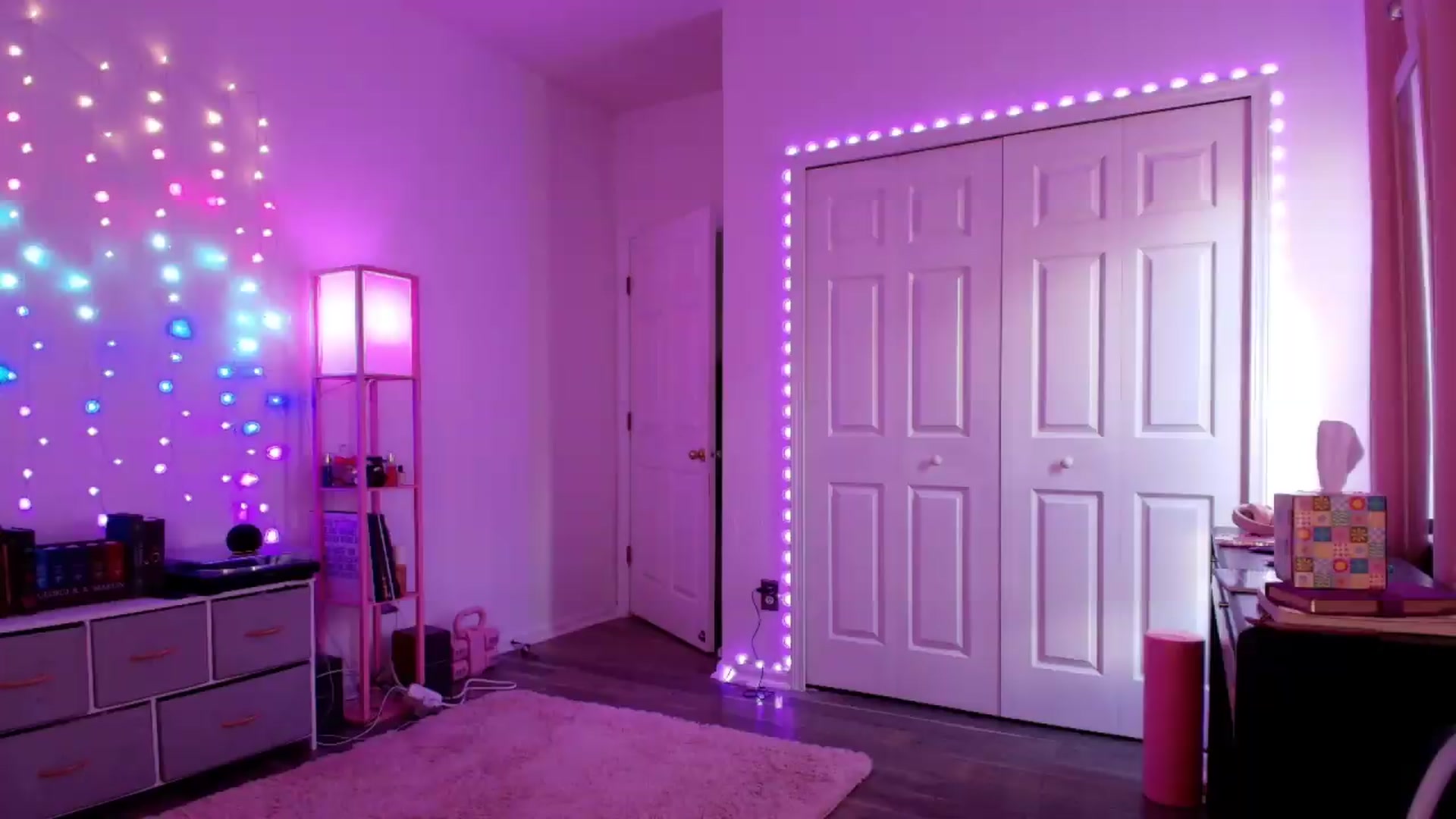 Gallery image thumbnail from AnnaFaux's myfreecams stream on, 05/18/2026, 15:23 image 2 of 20