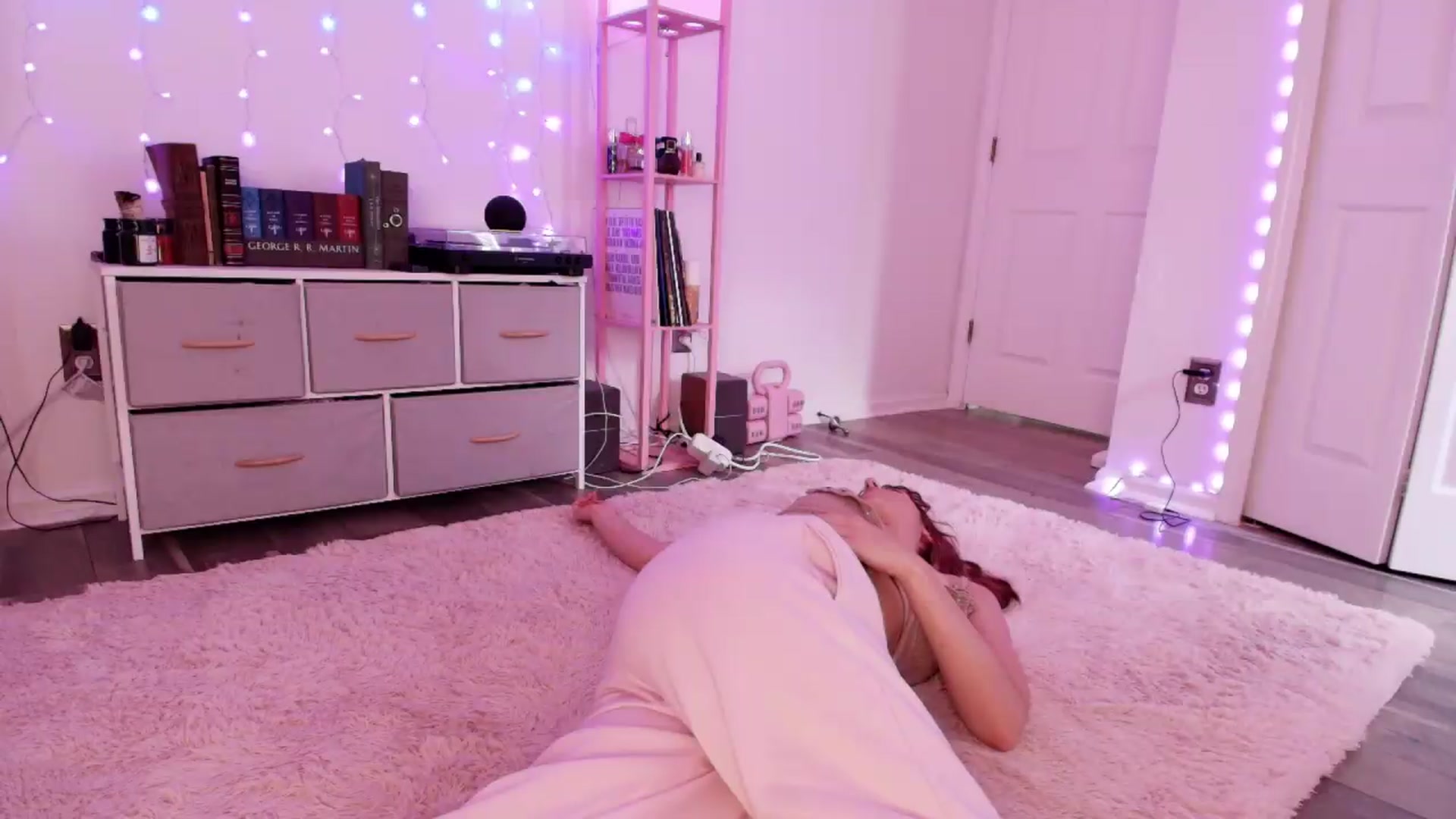 Gallery image thumbnail from AnnaFaux's myfreecams stream on, 05/18/2026, 19:27 image 6 of 20