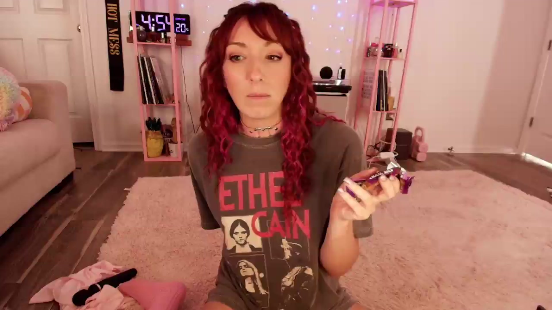 Gallery image thumbnail from AnnaFaux's myfreecams stream on, 05/31/2026, 21:12 image 16 of 20