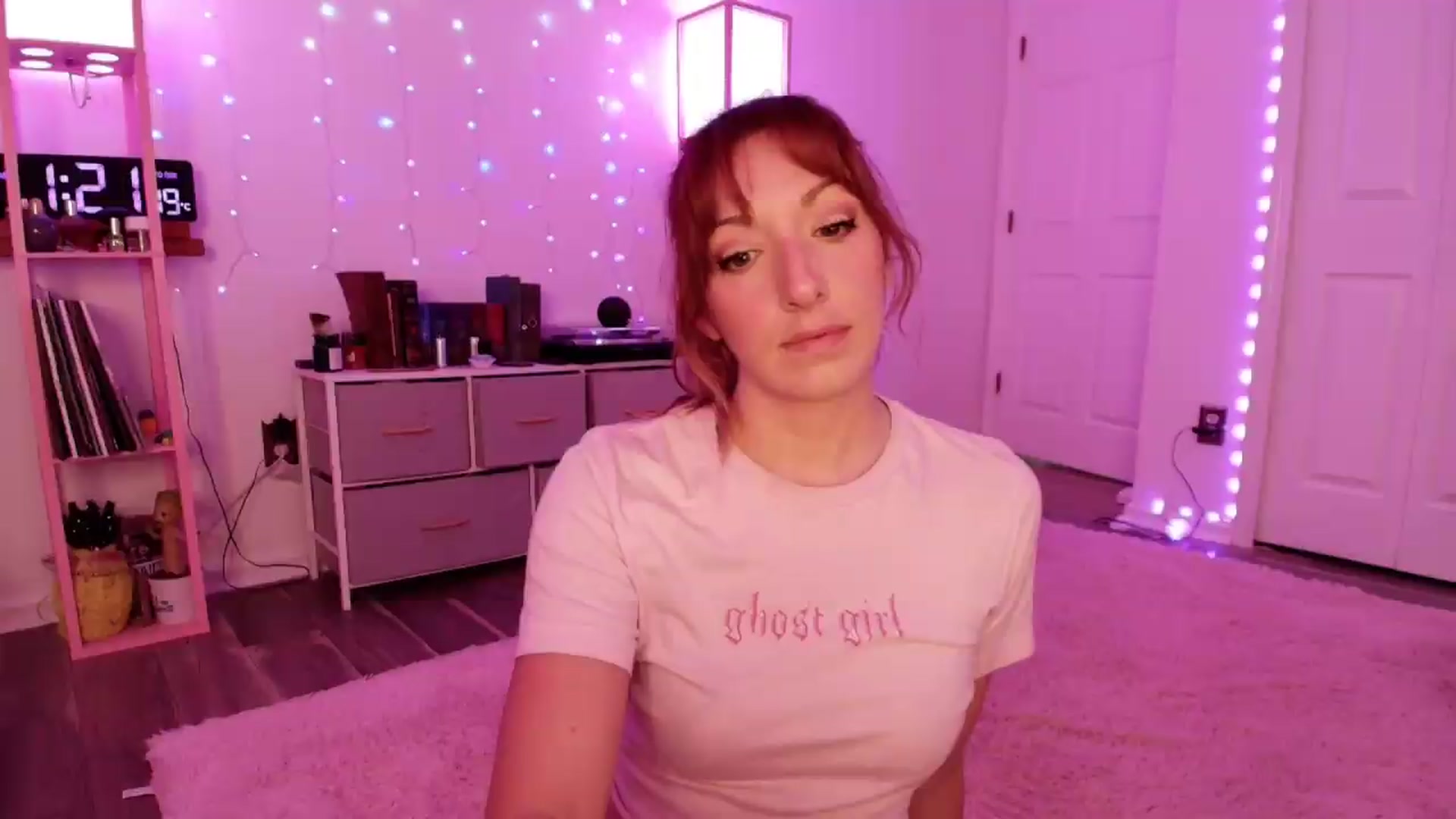 Gallery image thumbnail from AnnaFaux's myfreecams stream on, 06/19/2026, 15:26 image 17 of 20