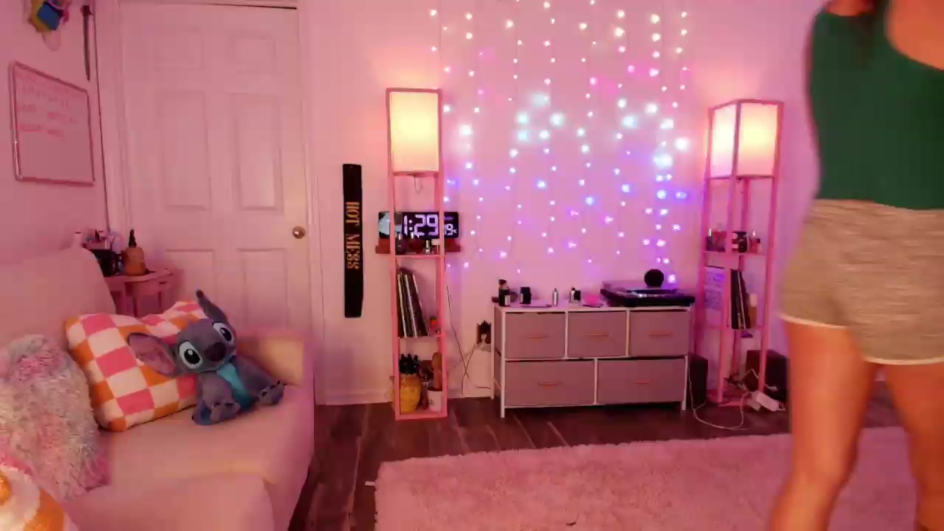 Gallery image thumbnail from AnnaFaux's myfreecams stream on, 06/22/2026, 17:42 image 1 of 20