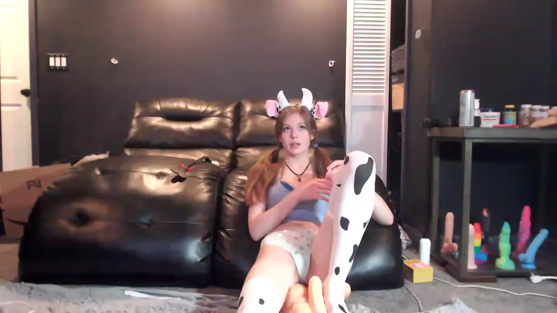 Gallery image thumbnail from AnnaGingerDD's myfreecams stream on, 12/02/2022, 08:23 image 9 of 20