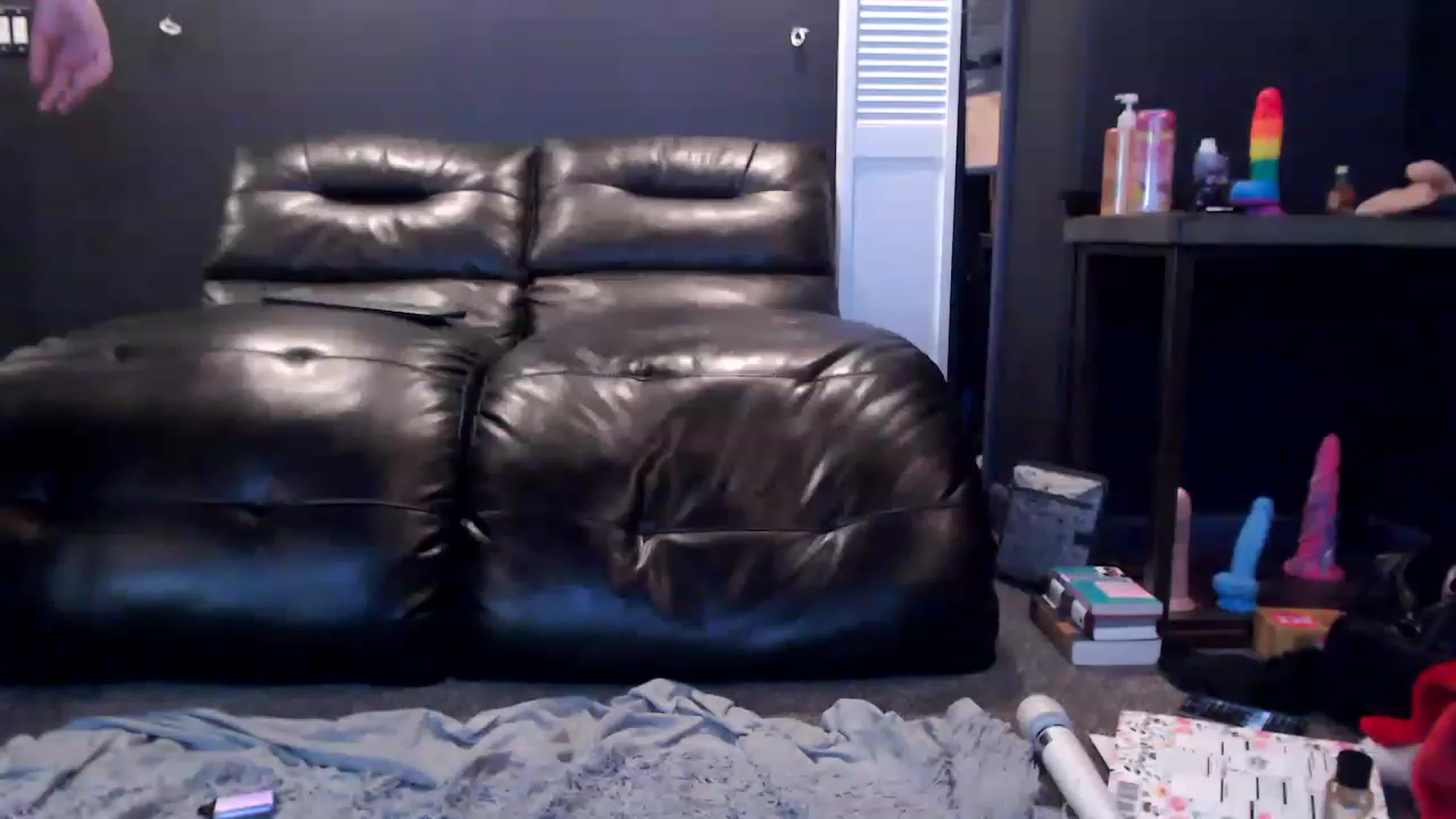 Gallery image thumbnail from AnnaGingerDD's myfreecams stream on, 12/08/2022, 09:34 image 19 of 20