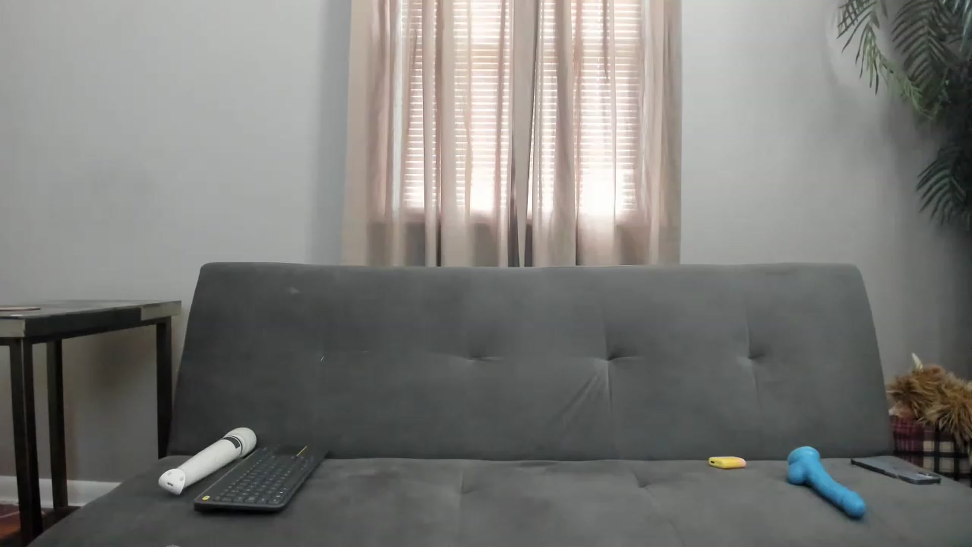 Gallery image thumbnail from AnnaGingerDD's myfreecams stream on, 06/08/2023, 20:02 image 6 of 20