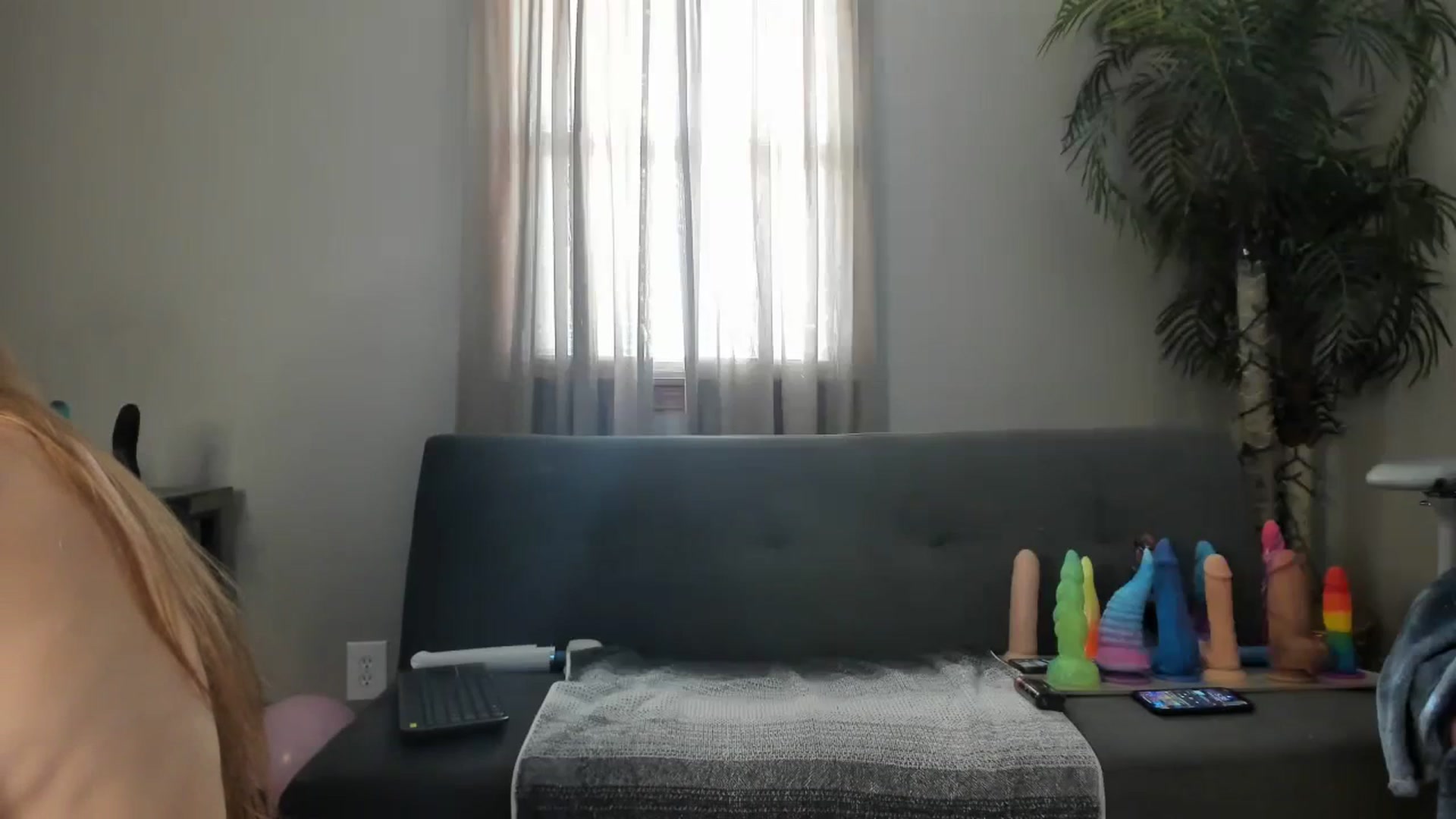 Gallery image thumbnail from AnnaGingerDD's myfreecams stream on, 09/13/2023, 22:56 image 2 of 20
