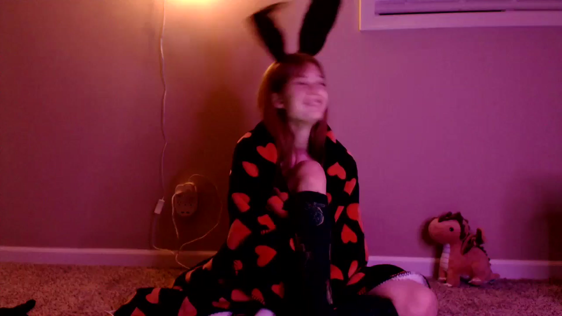 Gallery image thumbnail from AnnaGingerDD's myfreecams stream on, 02/13/2024, 10:32 image 18 of 20